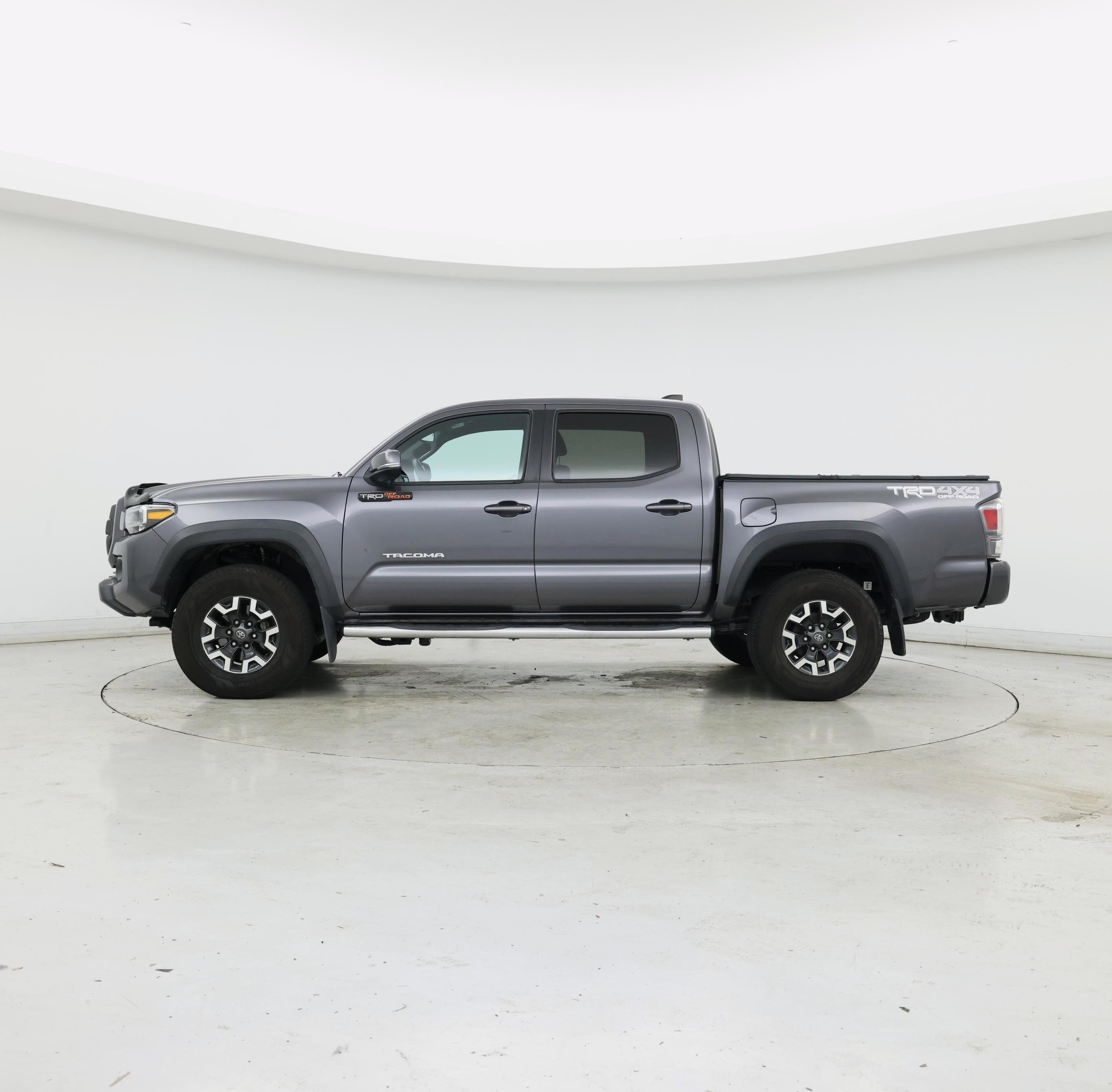 Thumbnail: 2021 Toyota Tacoma - 3