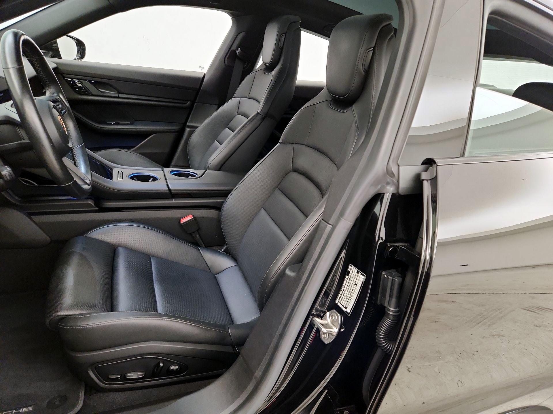 Thumbnail: 2021 Porsche Taycan - 11