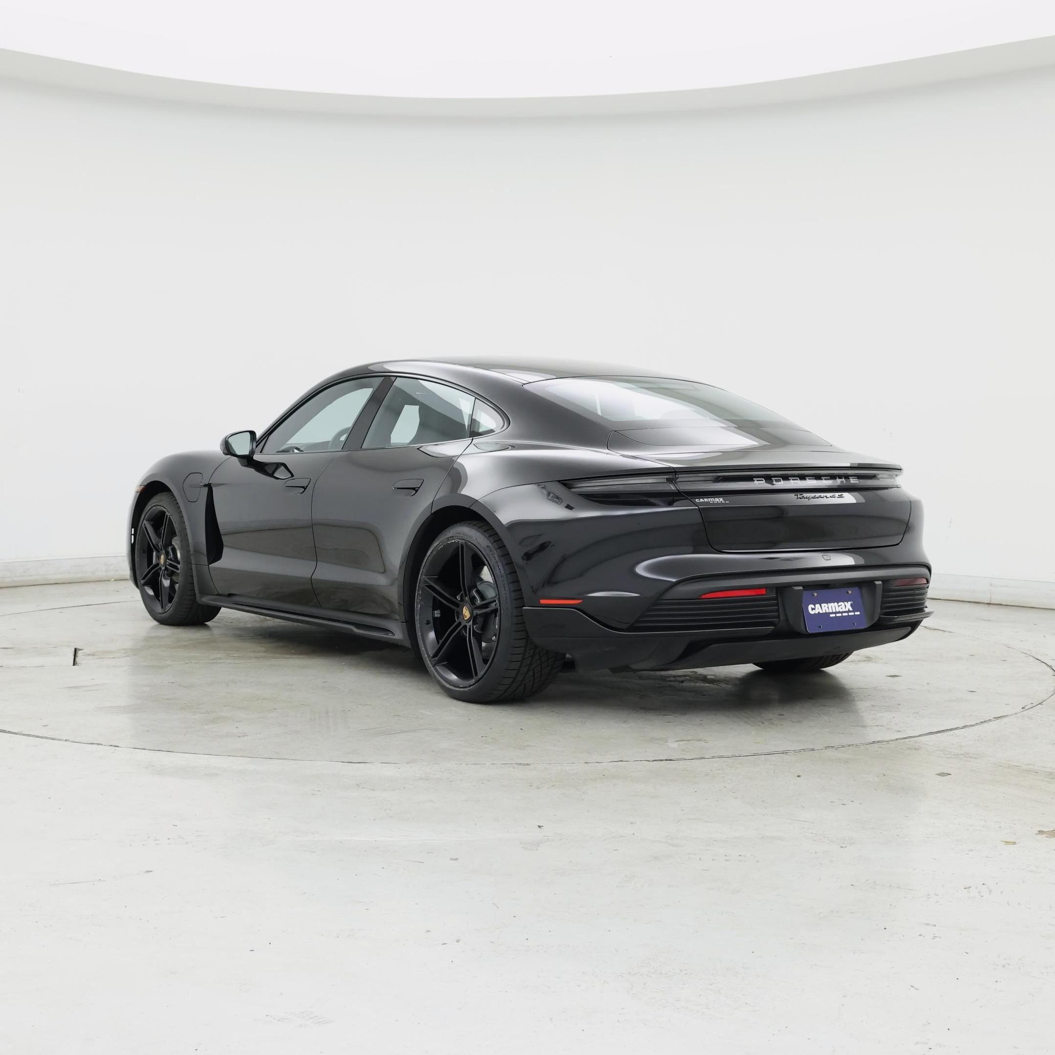 Thumbnail: 2021 Porsche Taycan - 2