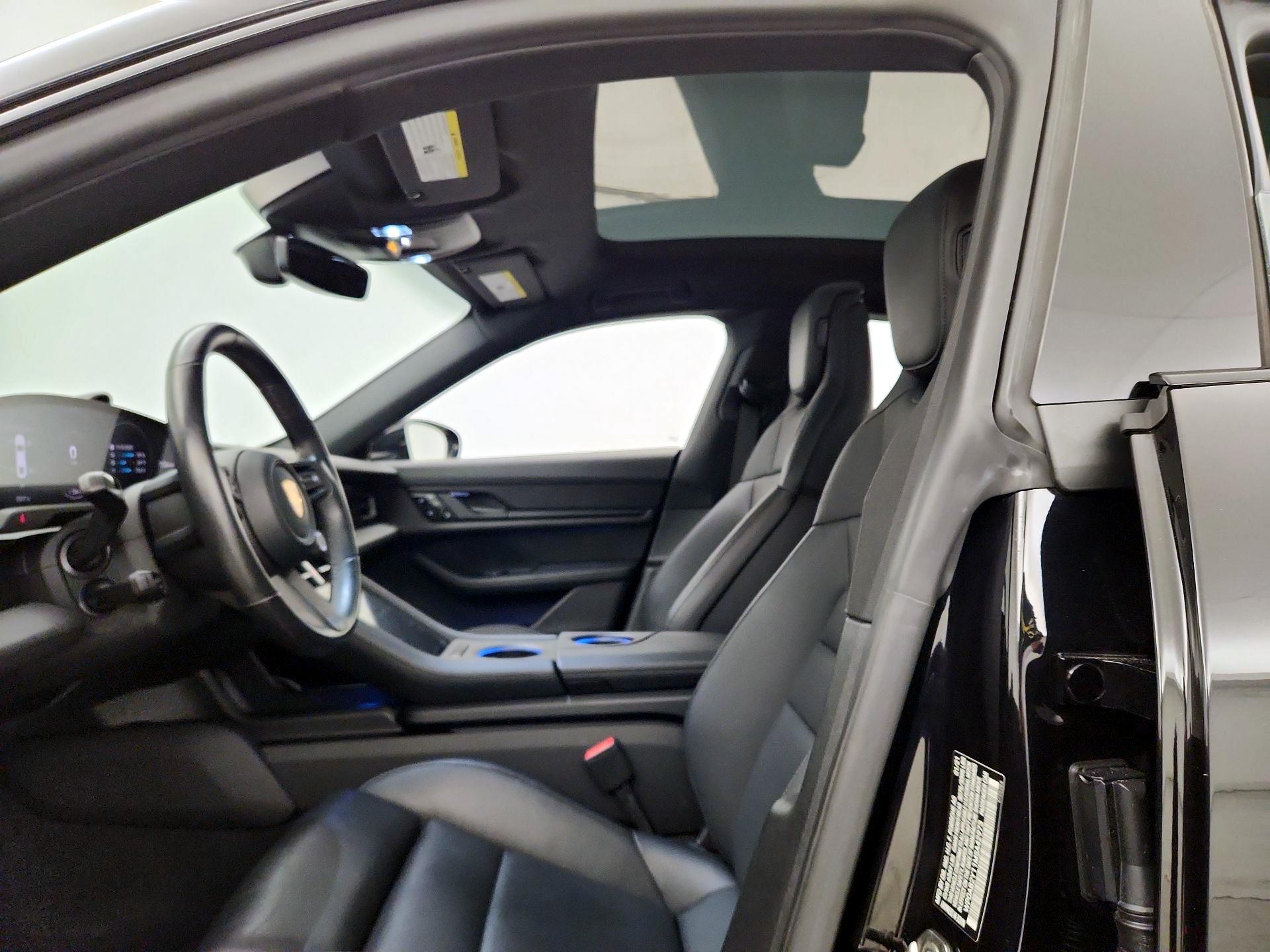 Thumbnail: 2021 Porsche Taycan - 20