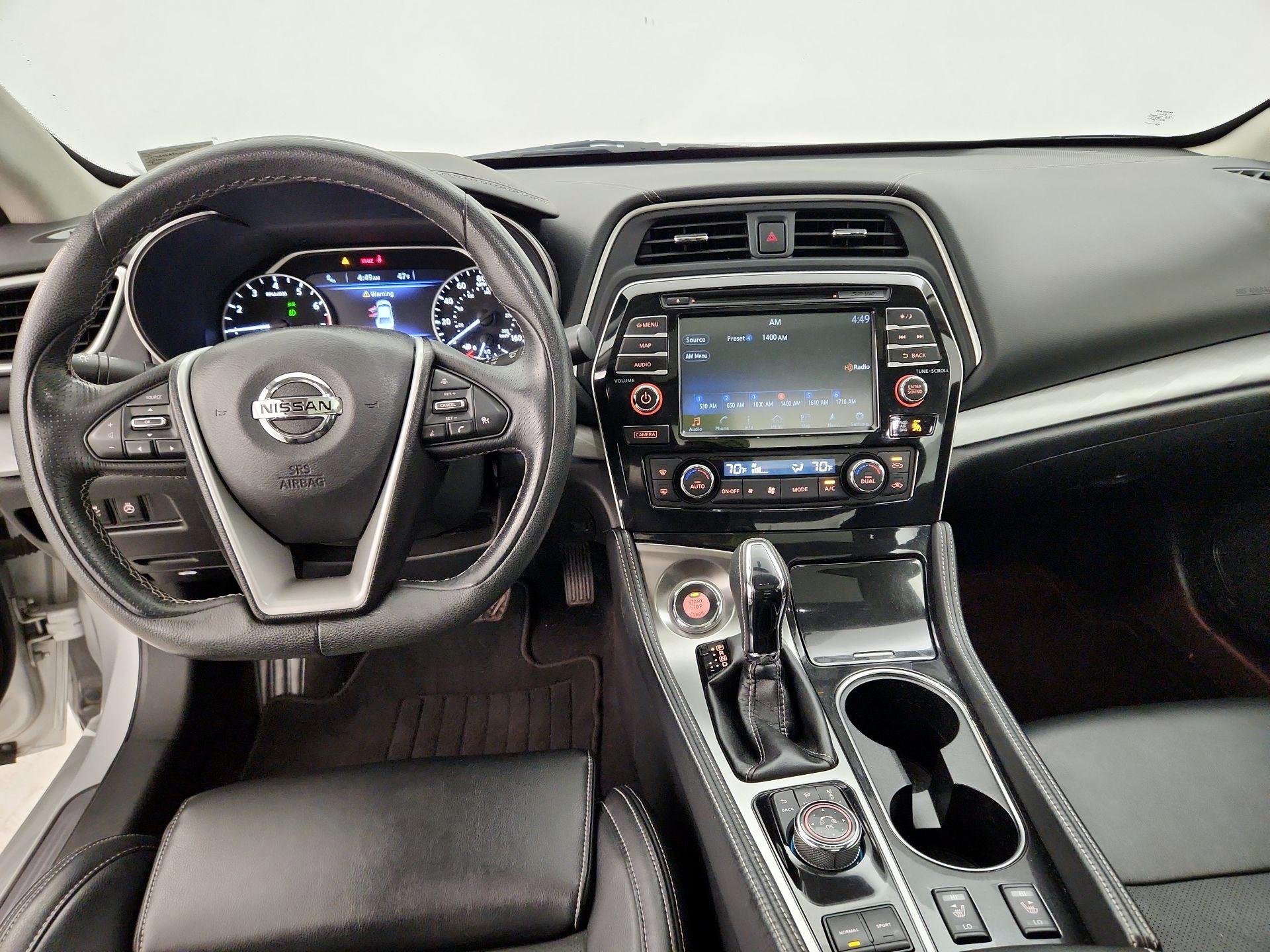 Thumbnail: 2017 Nissan Maxima - 9