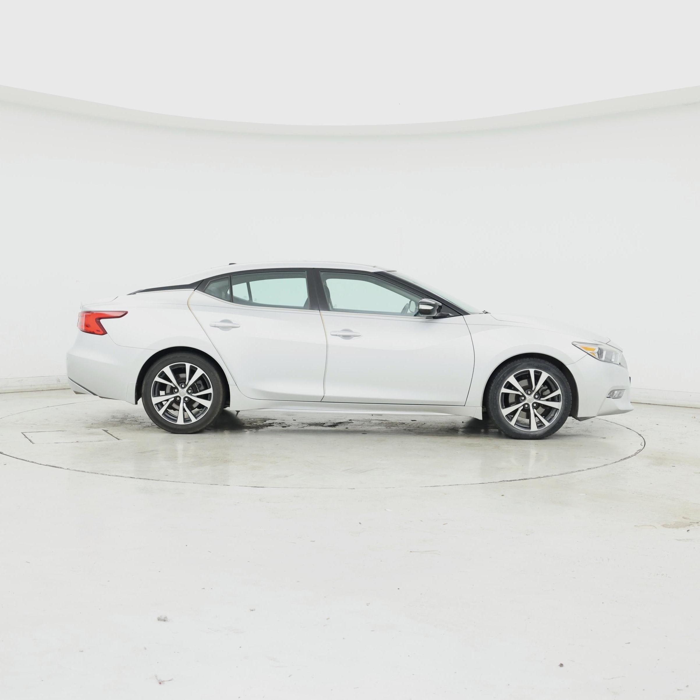 Thumbnail: 2017 Nissan Maxima - 7