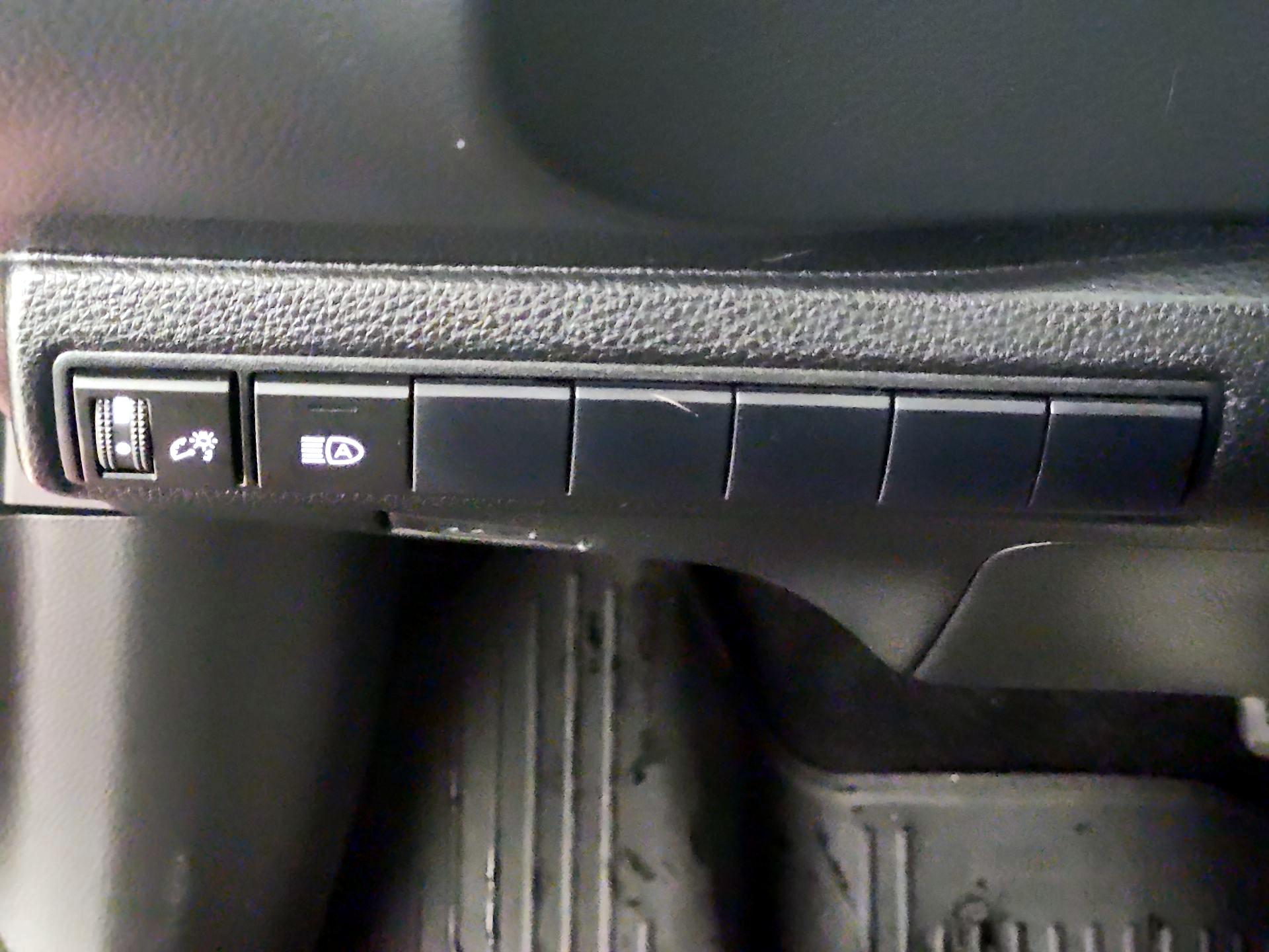 Thumbnail: 2021 Toyota Corolla - 13