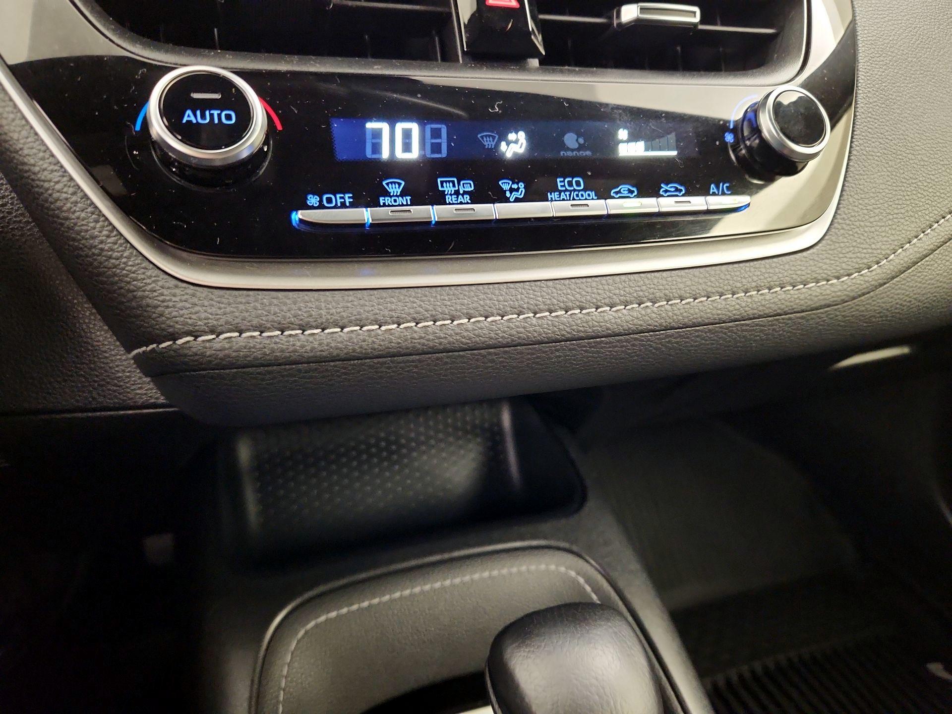 Thumbnail: 2021 Toyota Corolla - 16