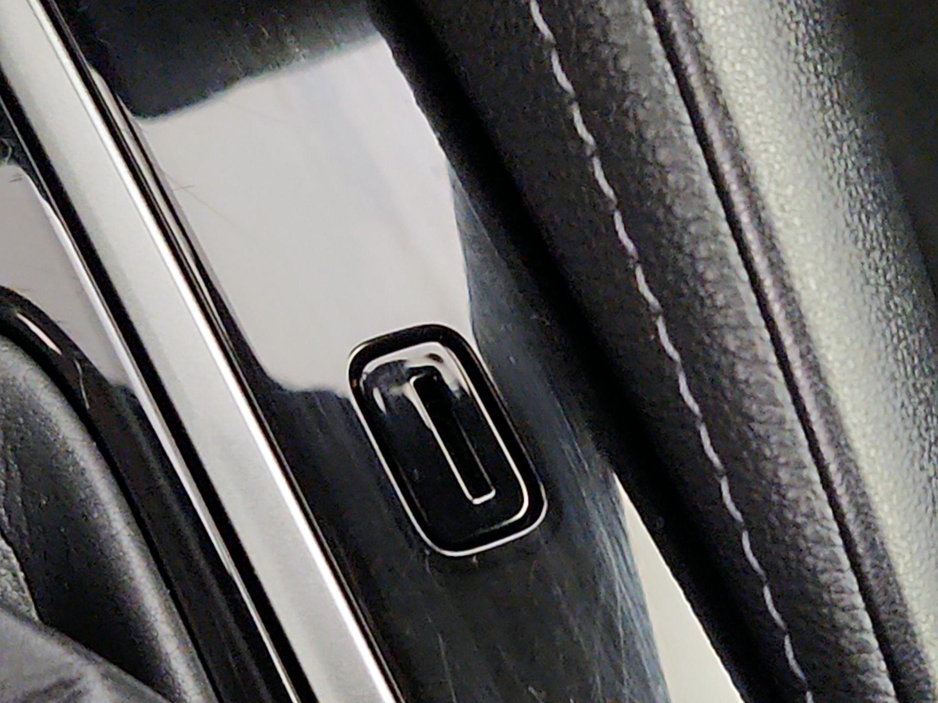 Thumbnail: 2021 Toyota Corolla - 18