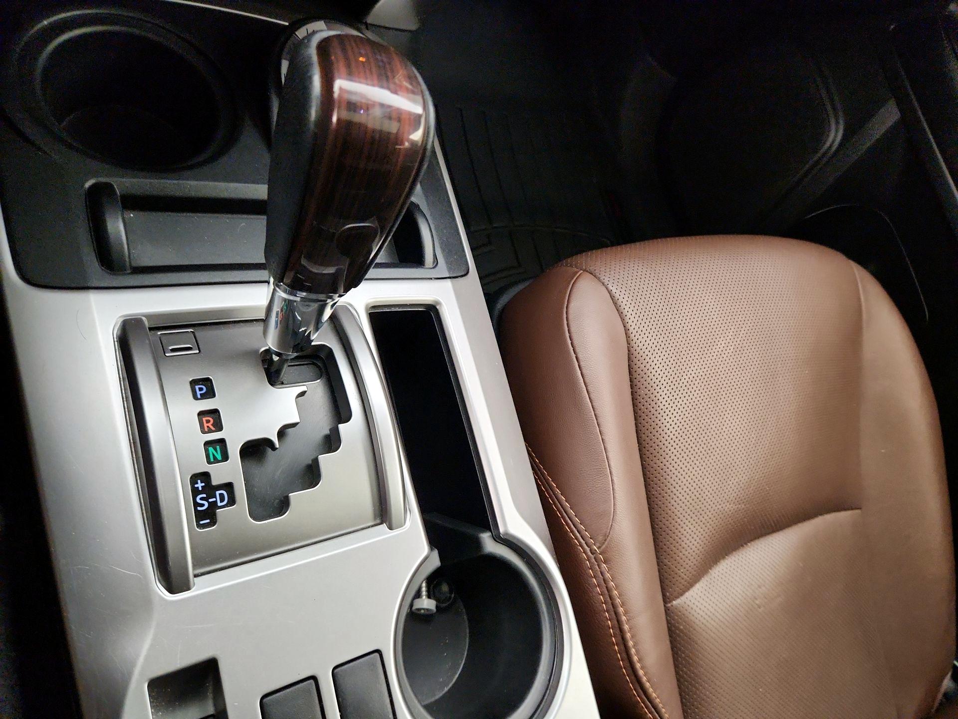 Thumbnail: 2019 Toyota 4Runner - 18