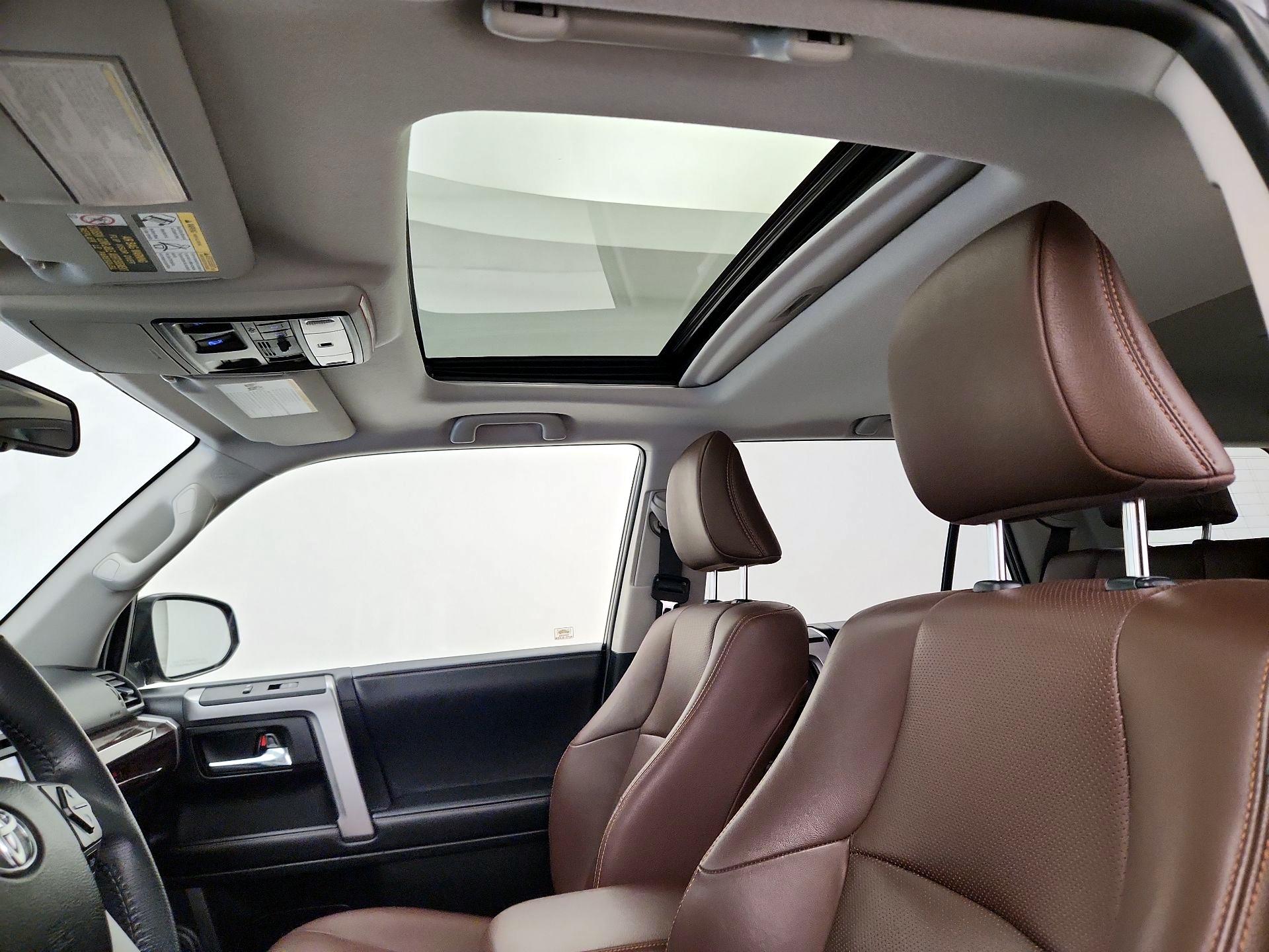 Thumbnail: 2019 Toyota 4Runner - 20