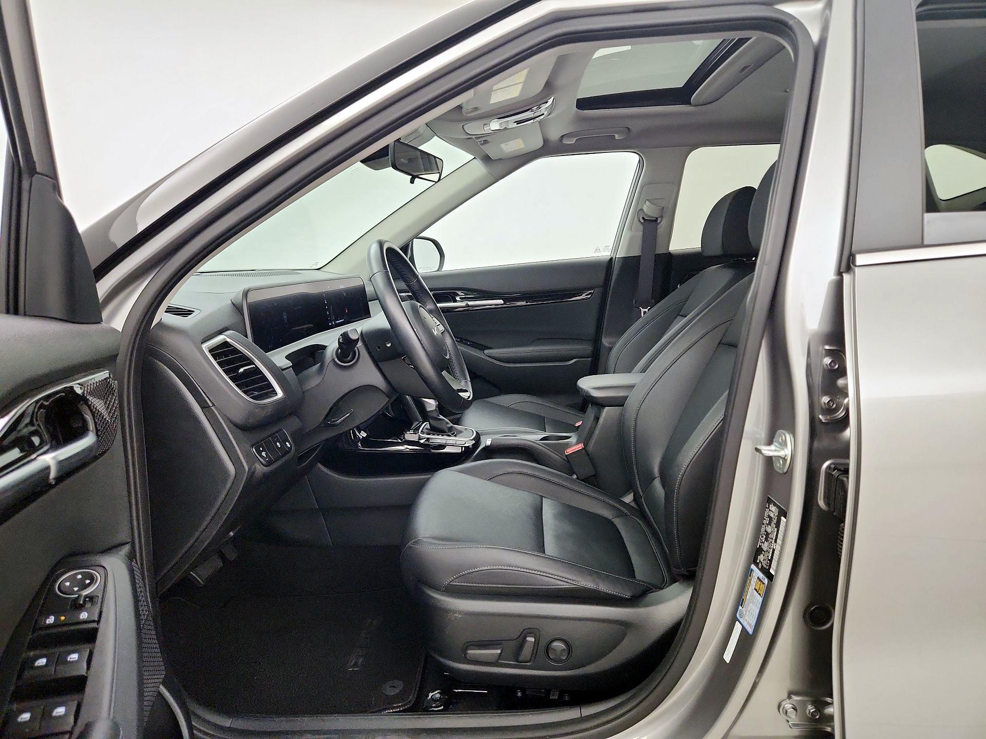 Thumbnail: 2024 Kia Seltos - 11