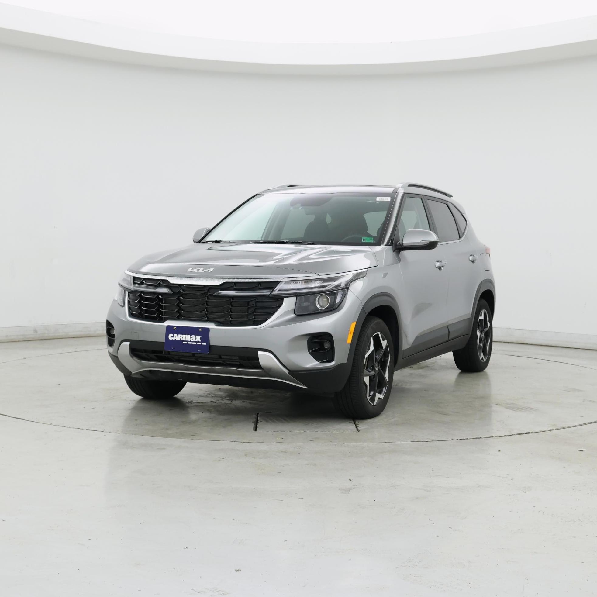 Thumbnail: 2024 Kia Seltos - 4