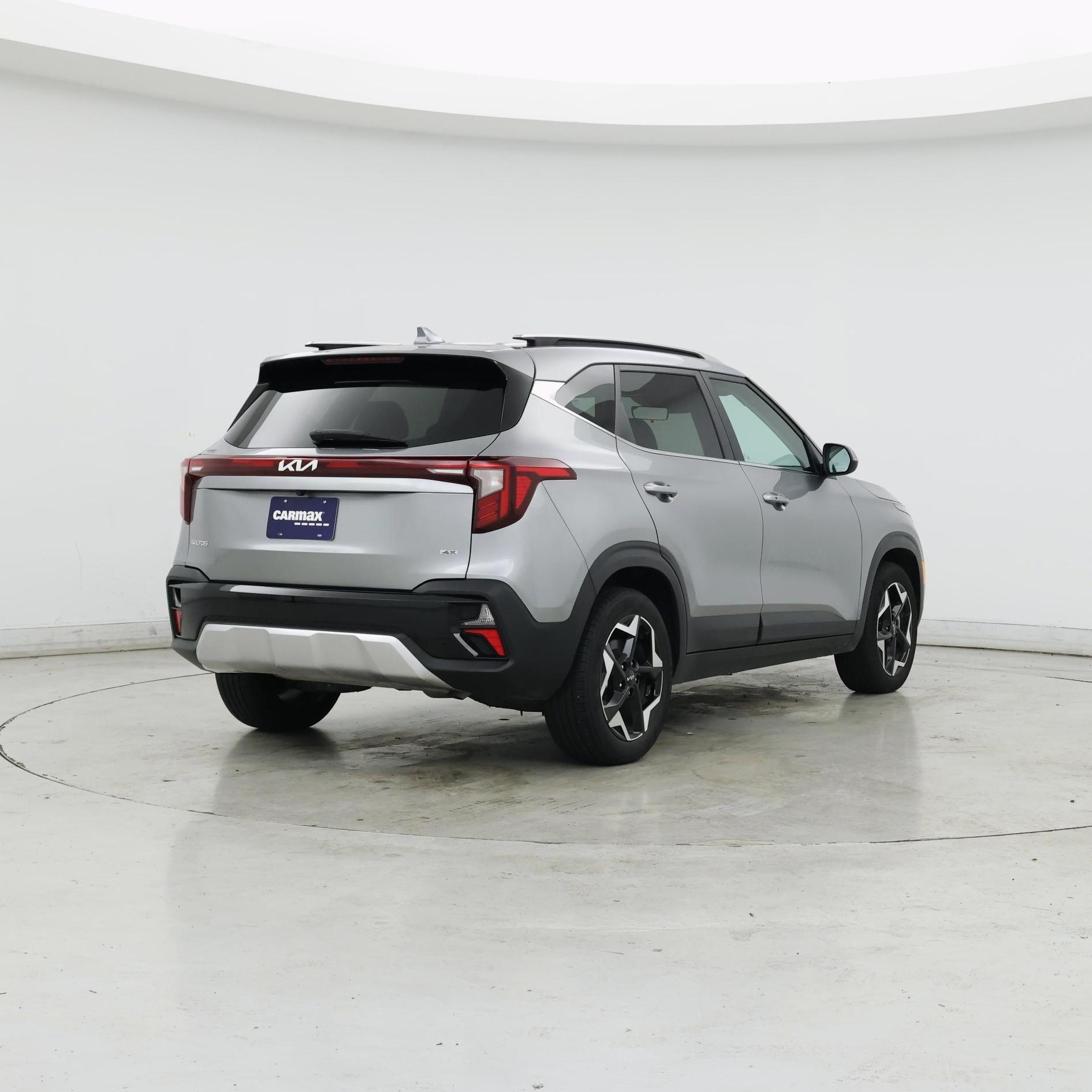 Thumbnail: 2024 Kia Seltos - 8