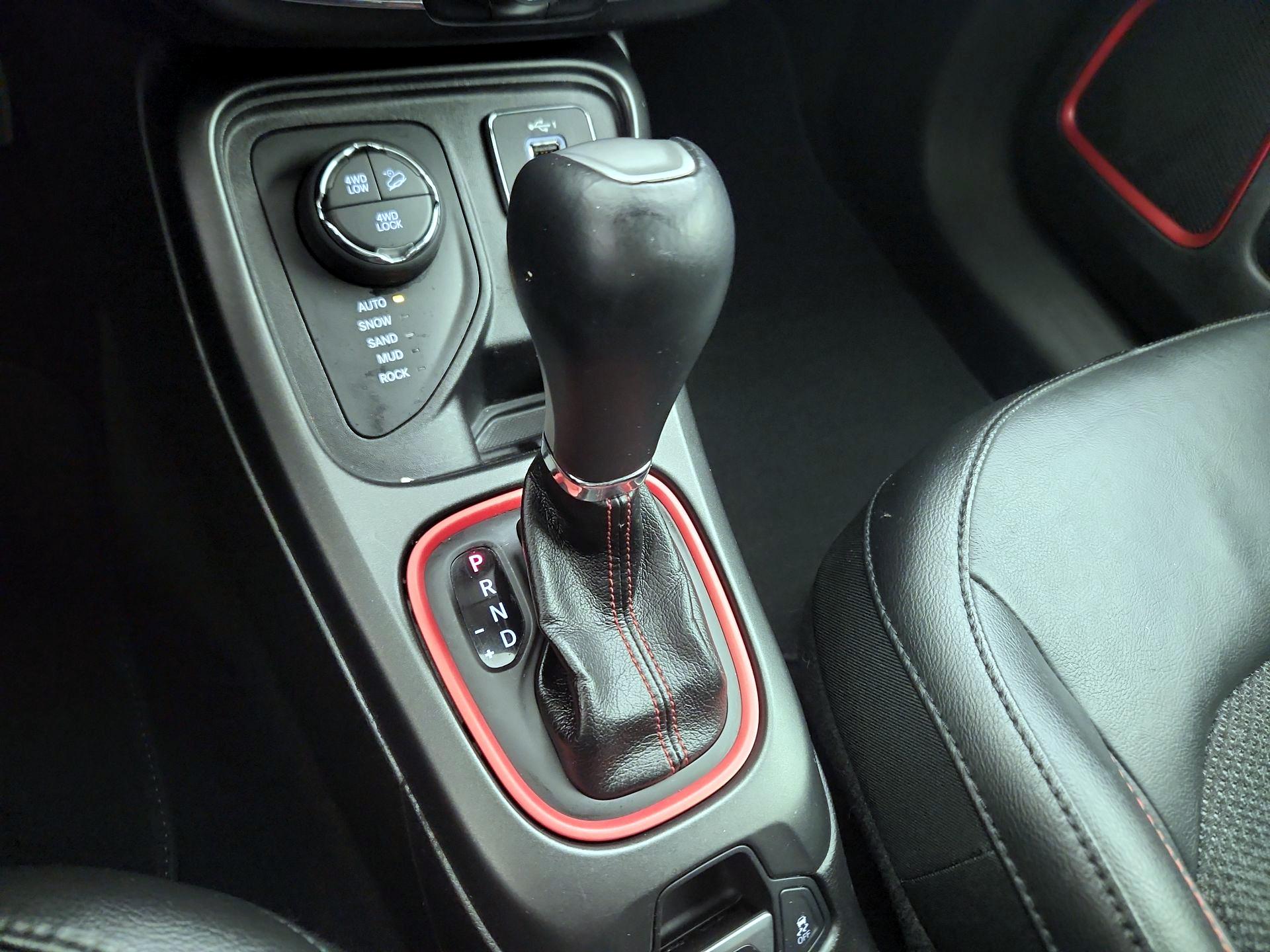 Thumbnail: 2019 Jeep Compass - 17