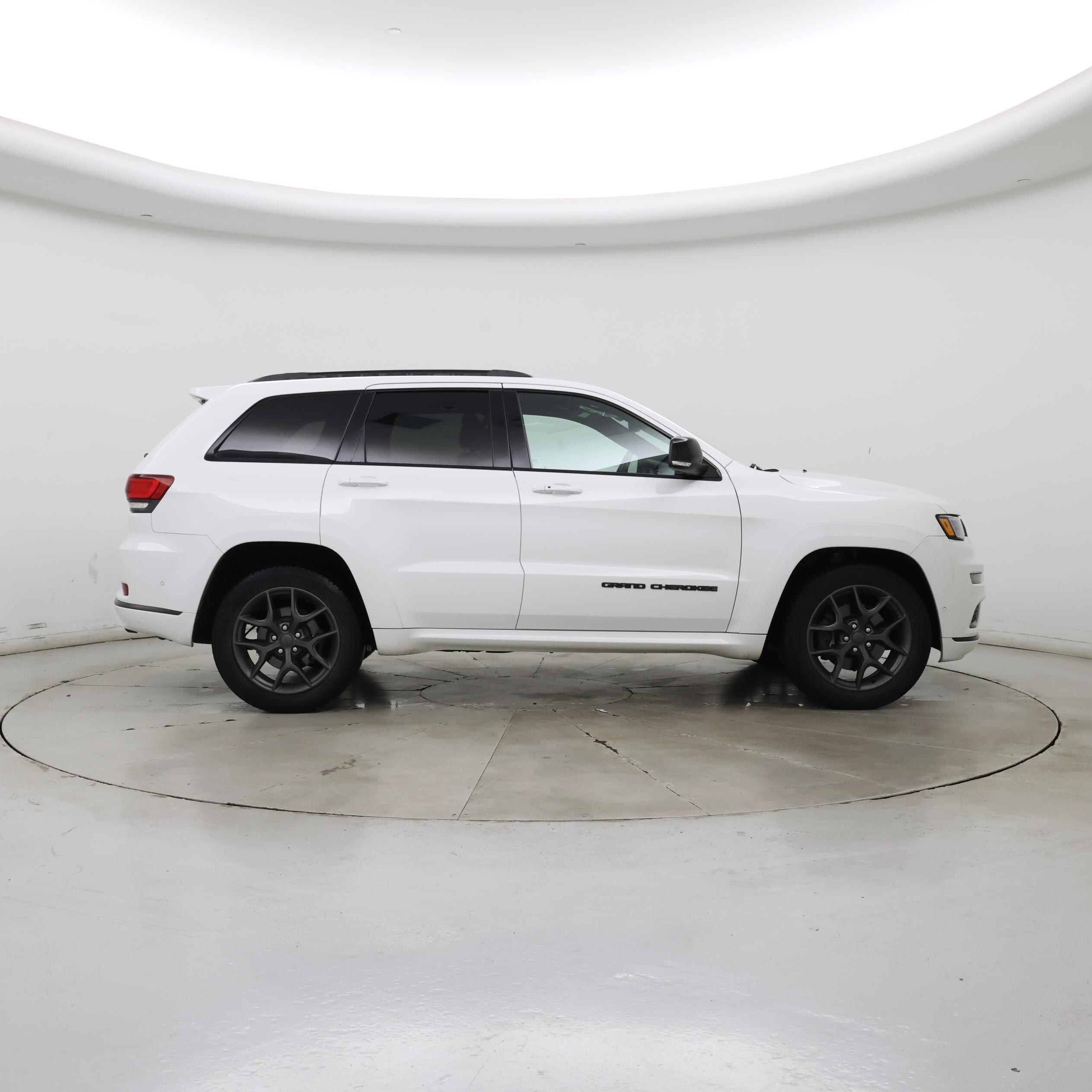 Thumbnail: 2020 Jeep Grand Cherokee - 7