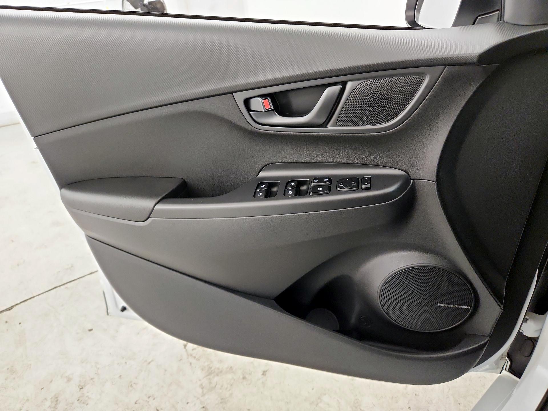Thumbnail: 2022 Hyundai Kona - 12