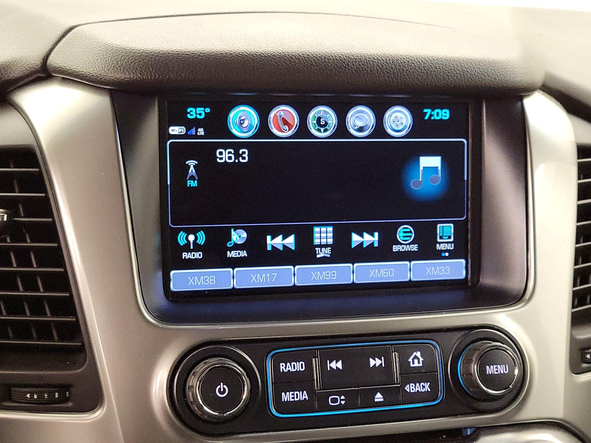 Thumbnail: 2019 Chevrolet Suburban - 16