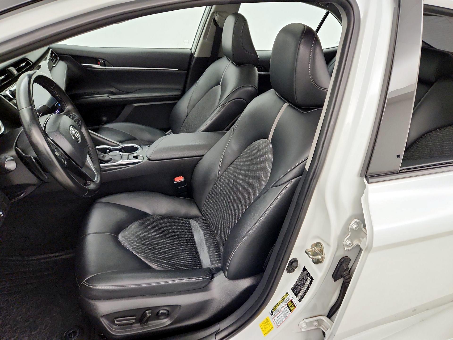 Thumbnail: 2020 Toyota Camry - 11