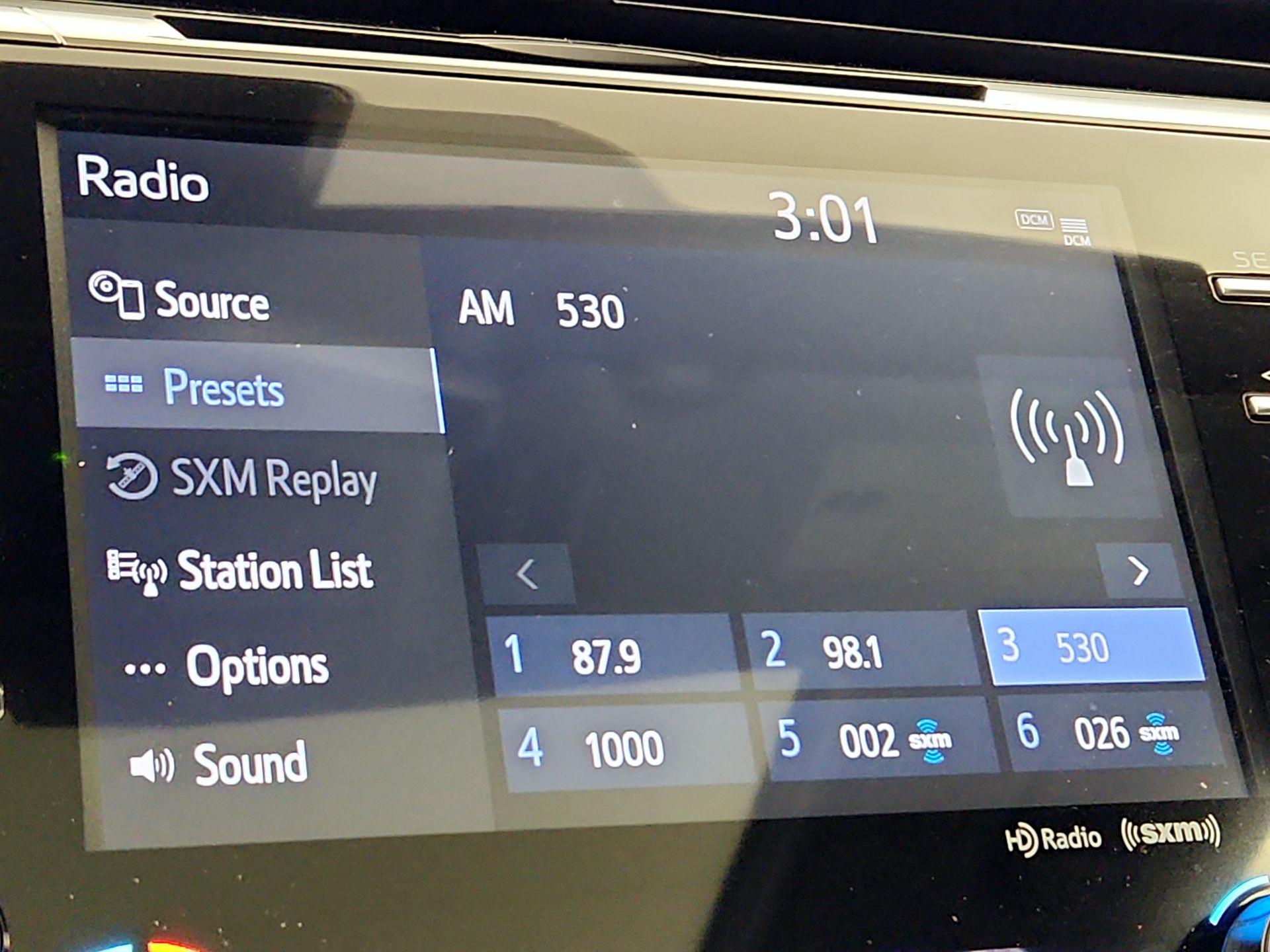 Thumbnail: 2020 Toyota Camry - 16