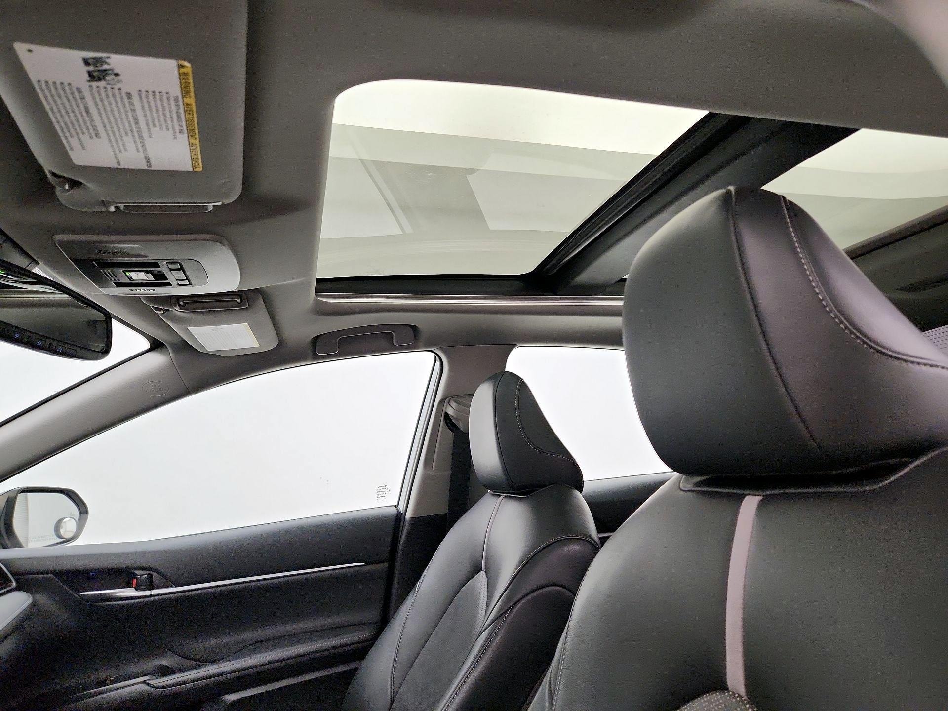 Thumbnail: 2020 Toyota Camry - 20