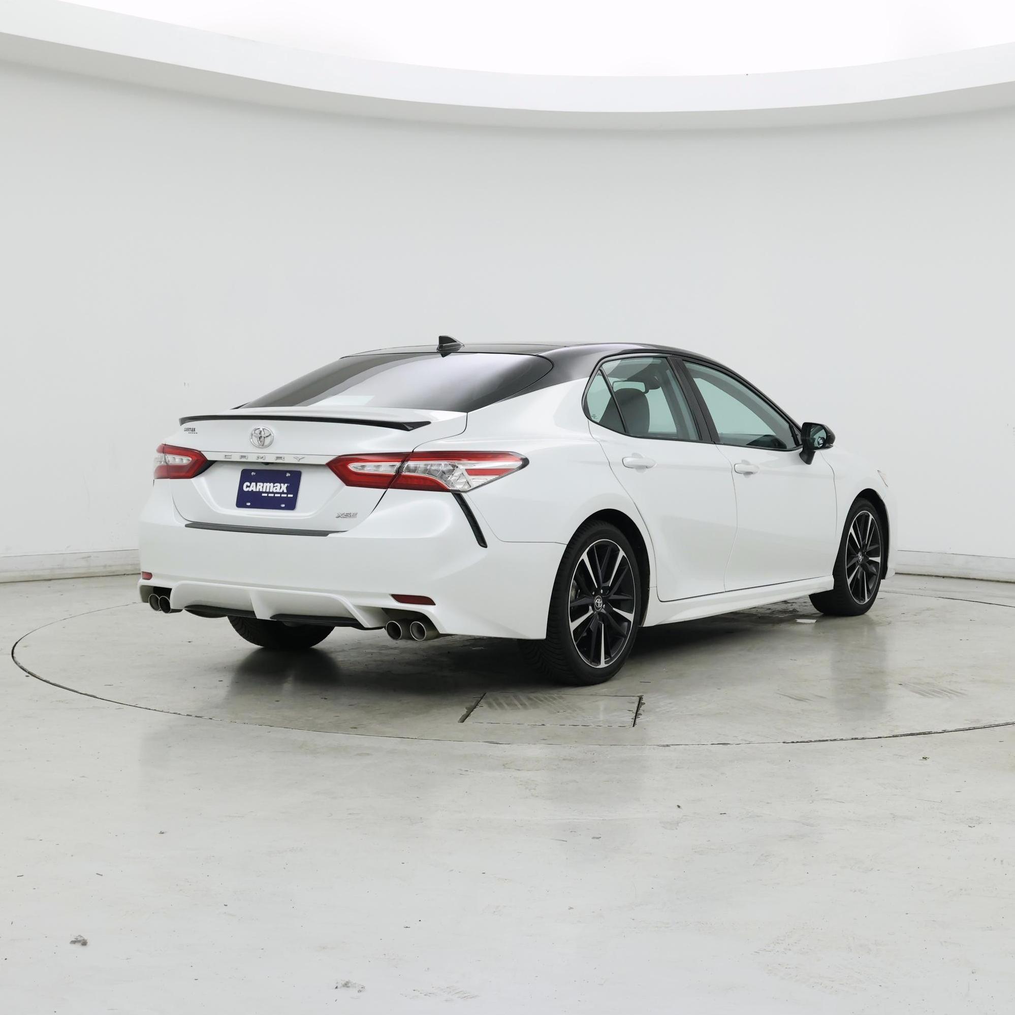 Thumbnail: 2020 Toyota Camry - 8