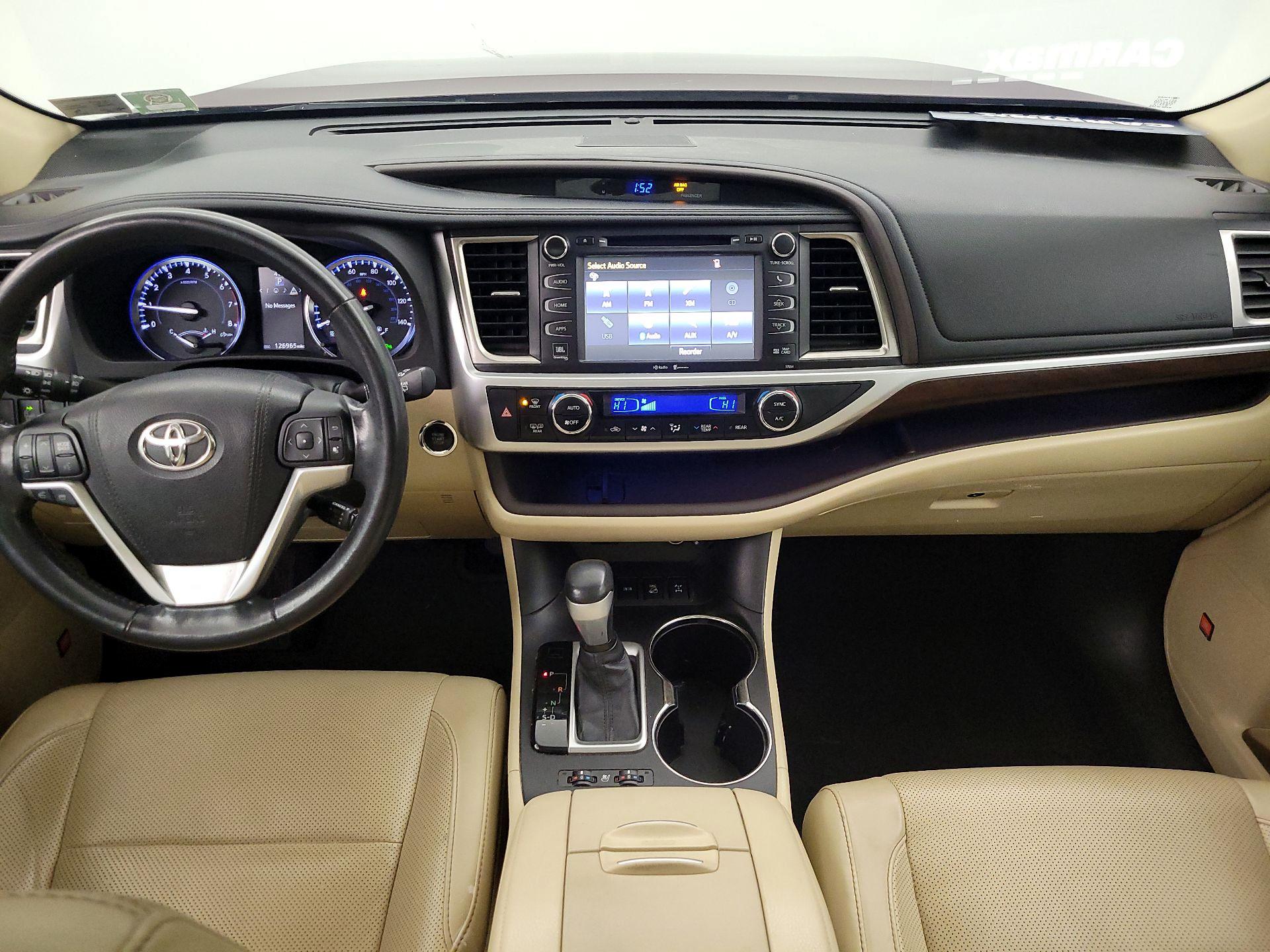 Thumbnail: 2015 Toyota Highlander - 9