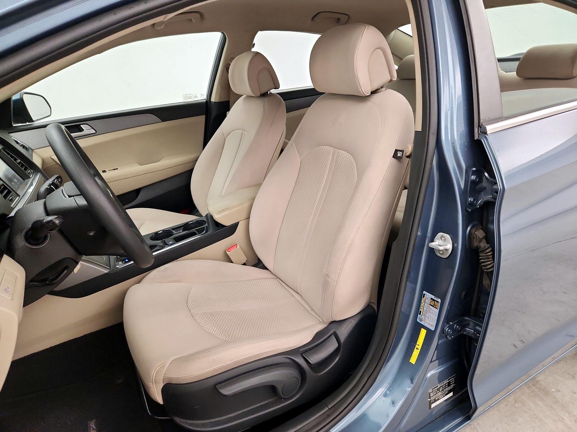 Thumbnail: 2016 Hyundai Sonata - 11