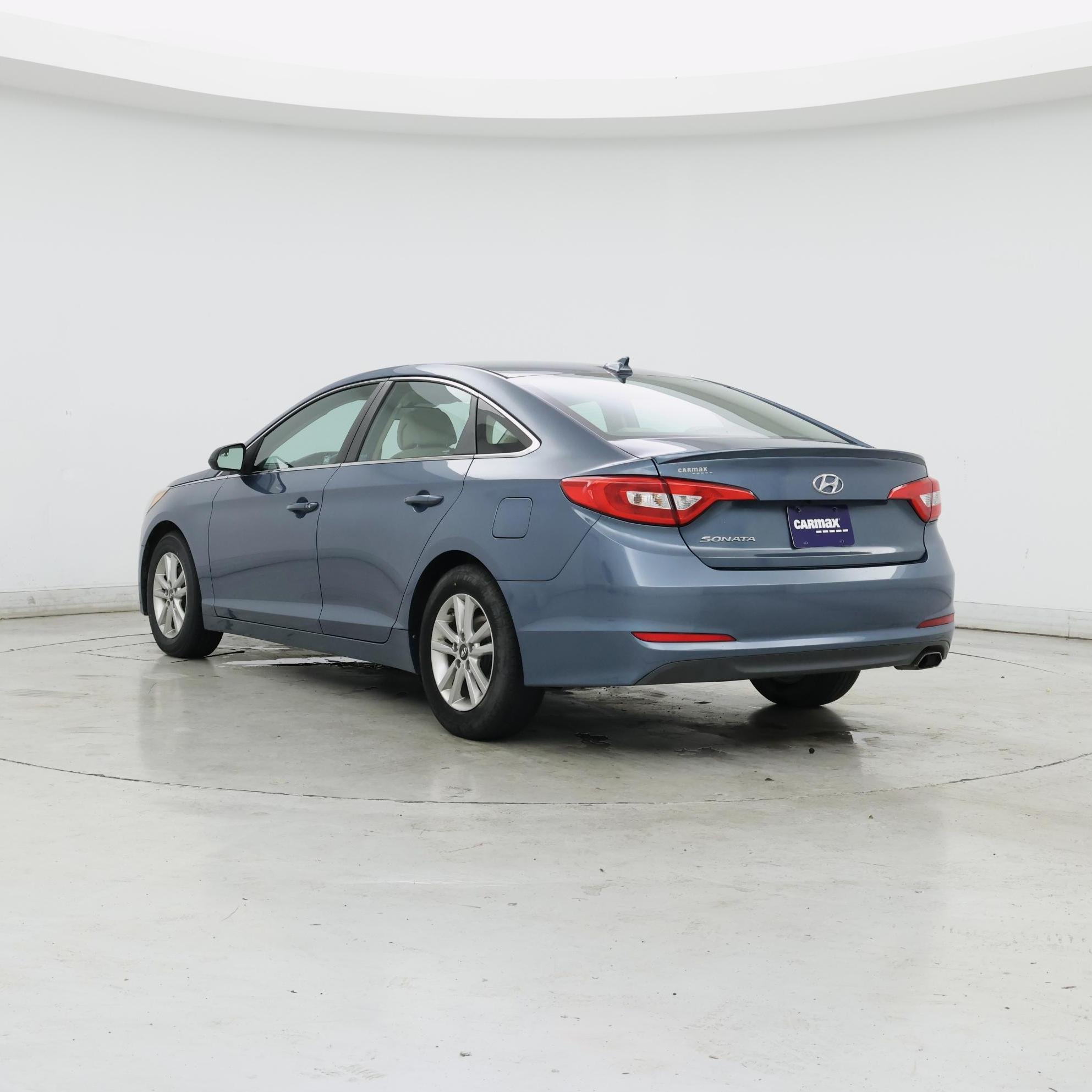 Thumbnail: 2016 Hyundai Sonata - 2