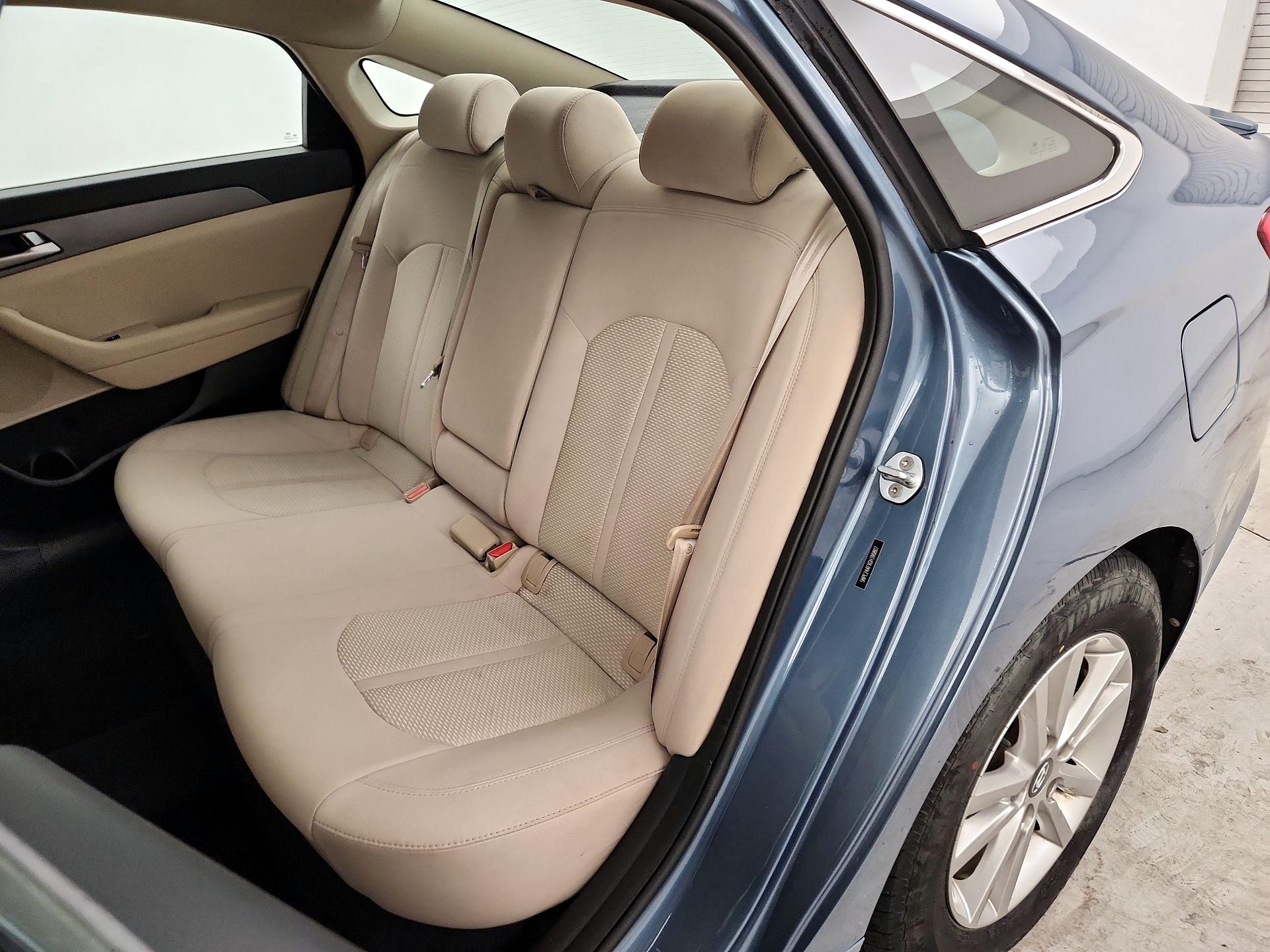 Thumbnail: 2016 Hyundai Sonata - 19