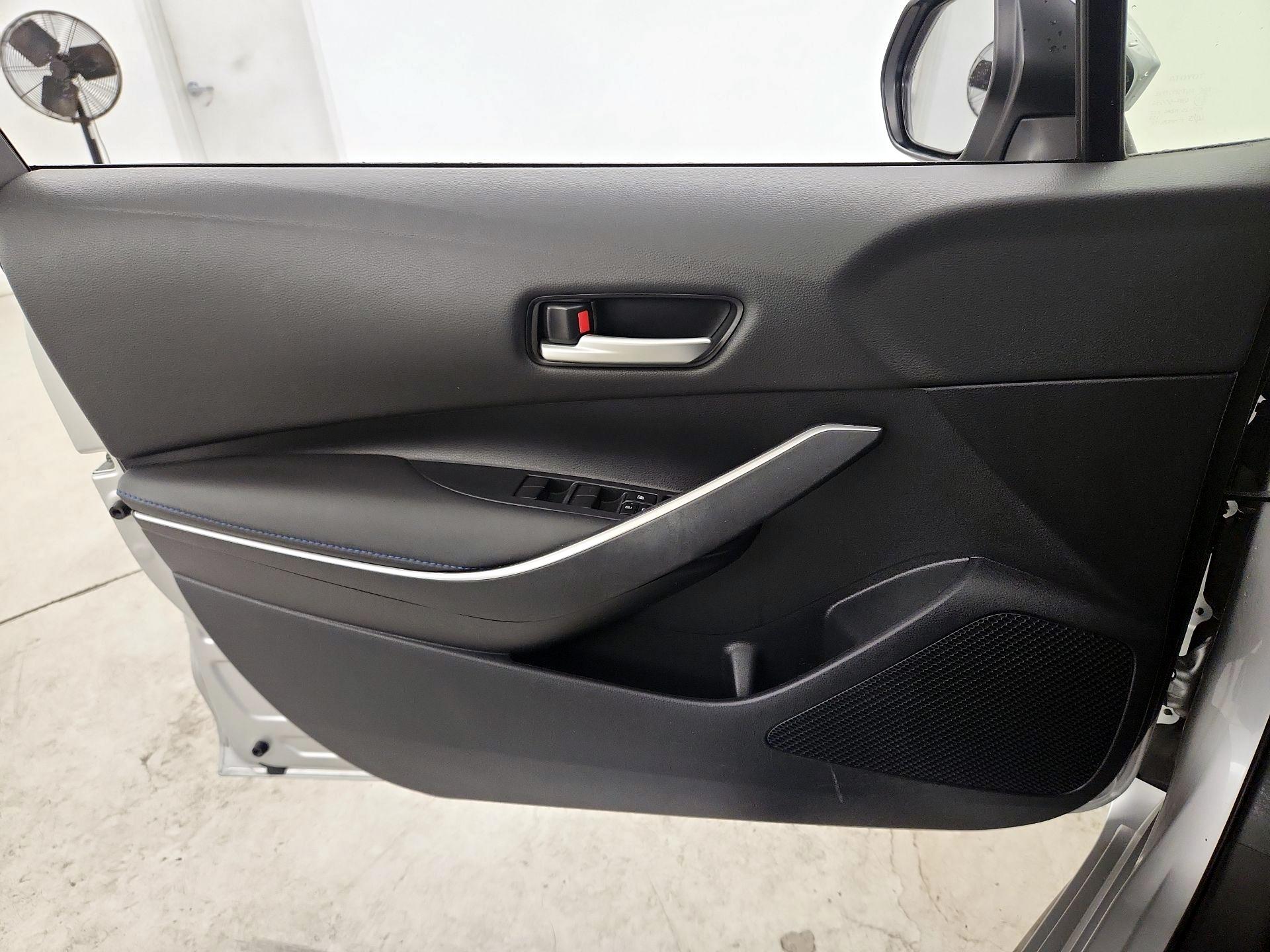 Thumbnail: 2021 Toyota Corolla - 12