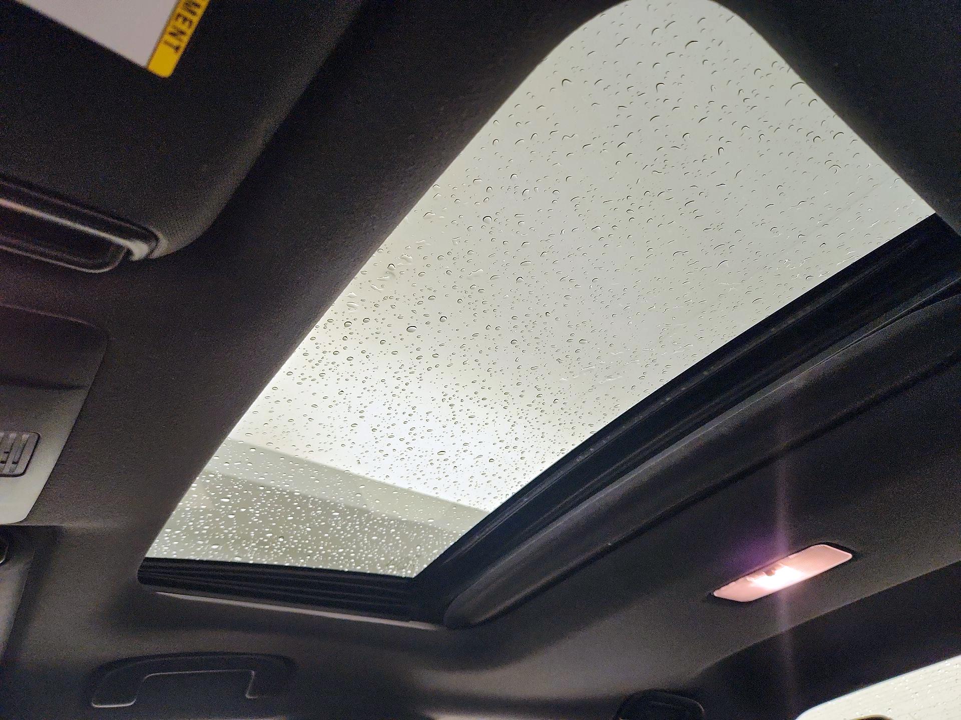 Thumbnail: 2021 Toyota Corolla - 19