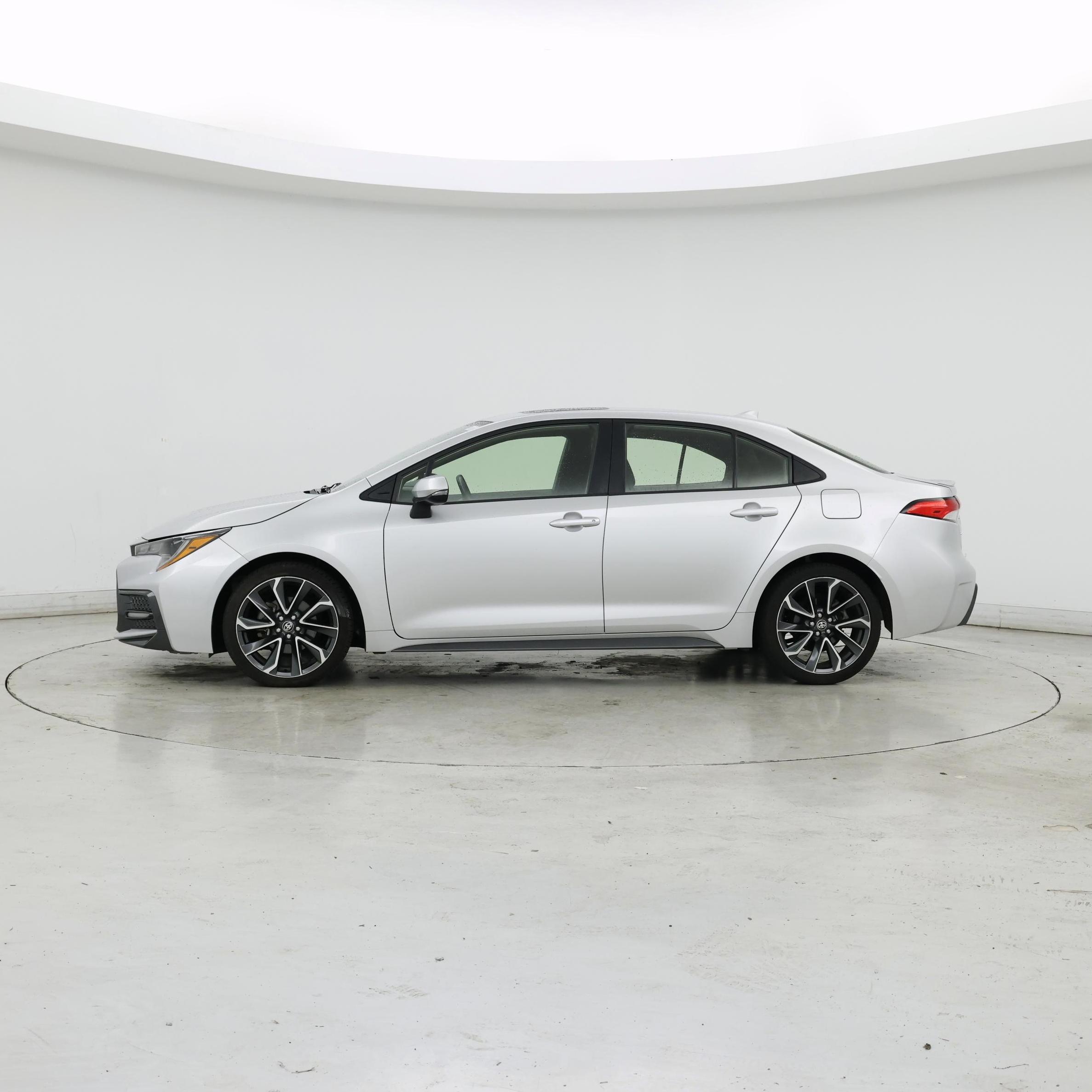 Thumbnail: 2021 Toyota Corolla - 3