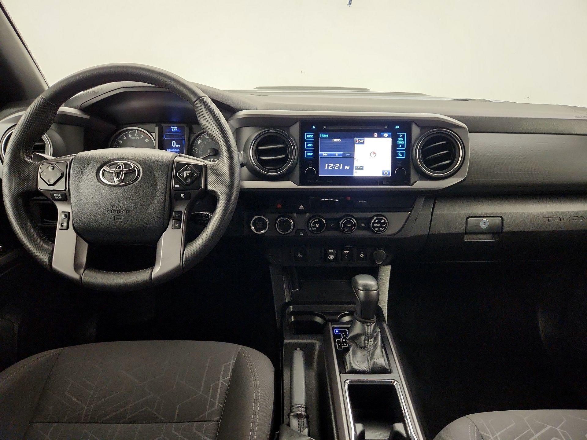 Thumbnail: 2018 Toyota Tacoma - 9