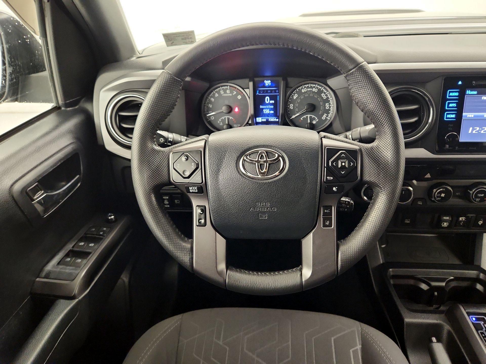 Thumbnail: 2018 Toyota Tacoma - 10