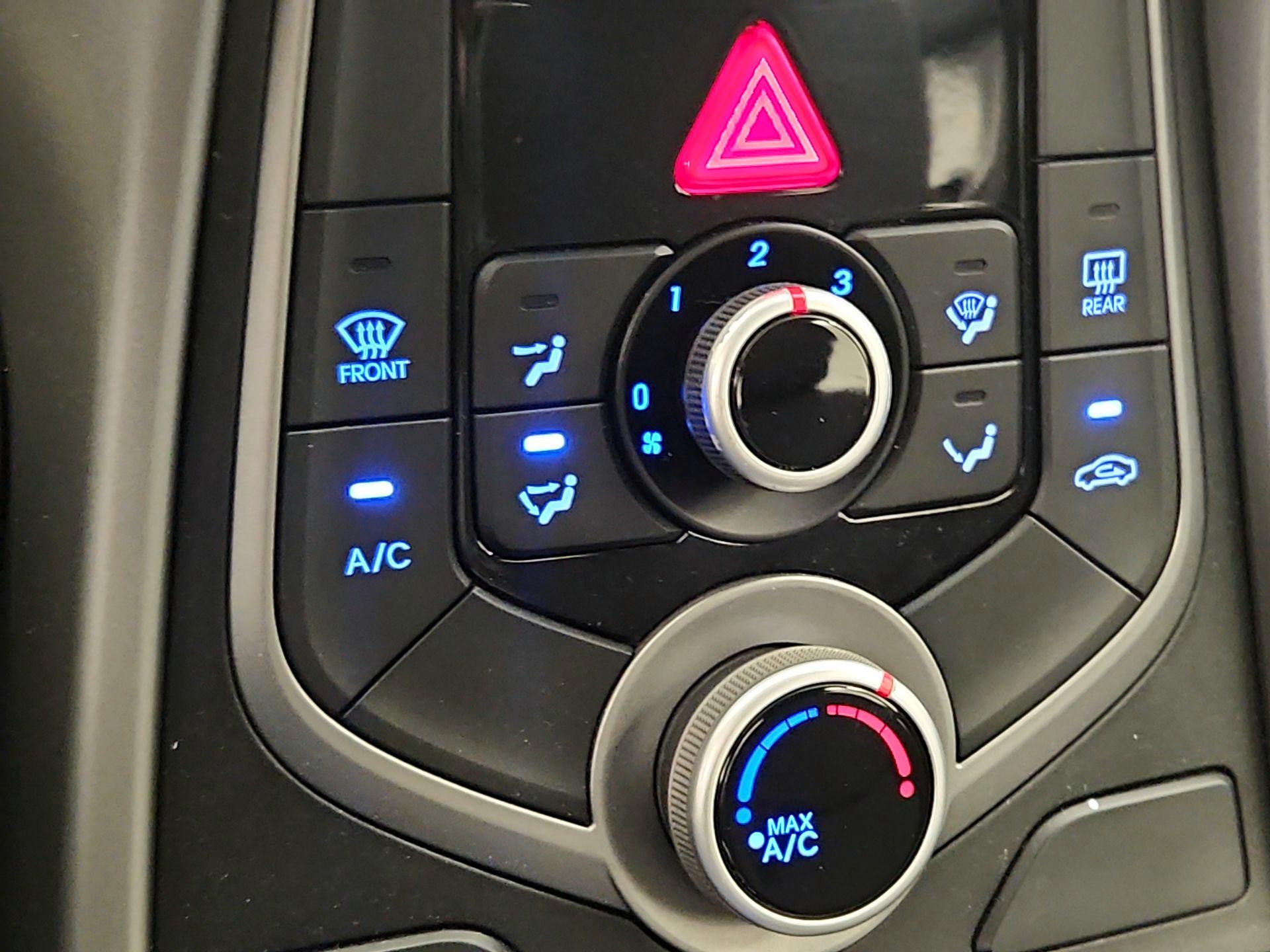 Thumbnail: 2016 Hyundai Elantra - 15