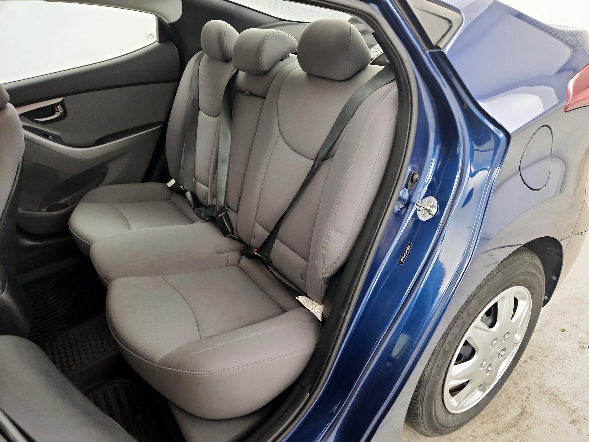 Thumbnail: 2016 Hyundai Elantra - 18