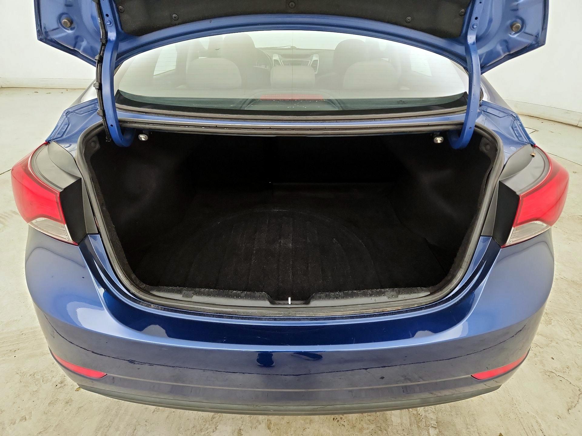 Thumbnail: 2016 Hyundai Elantra - 19