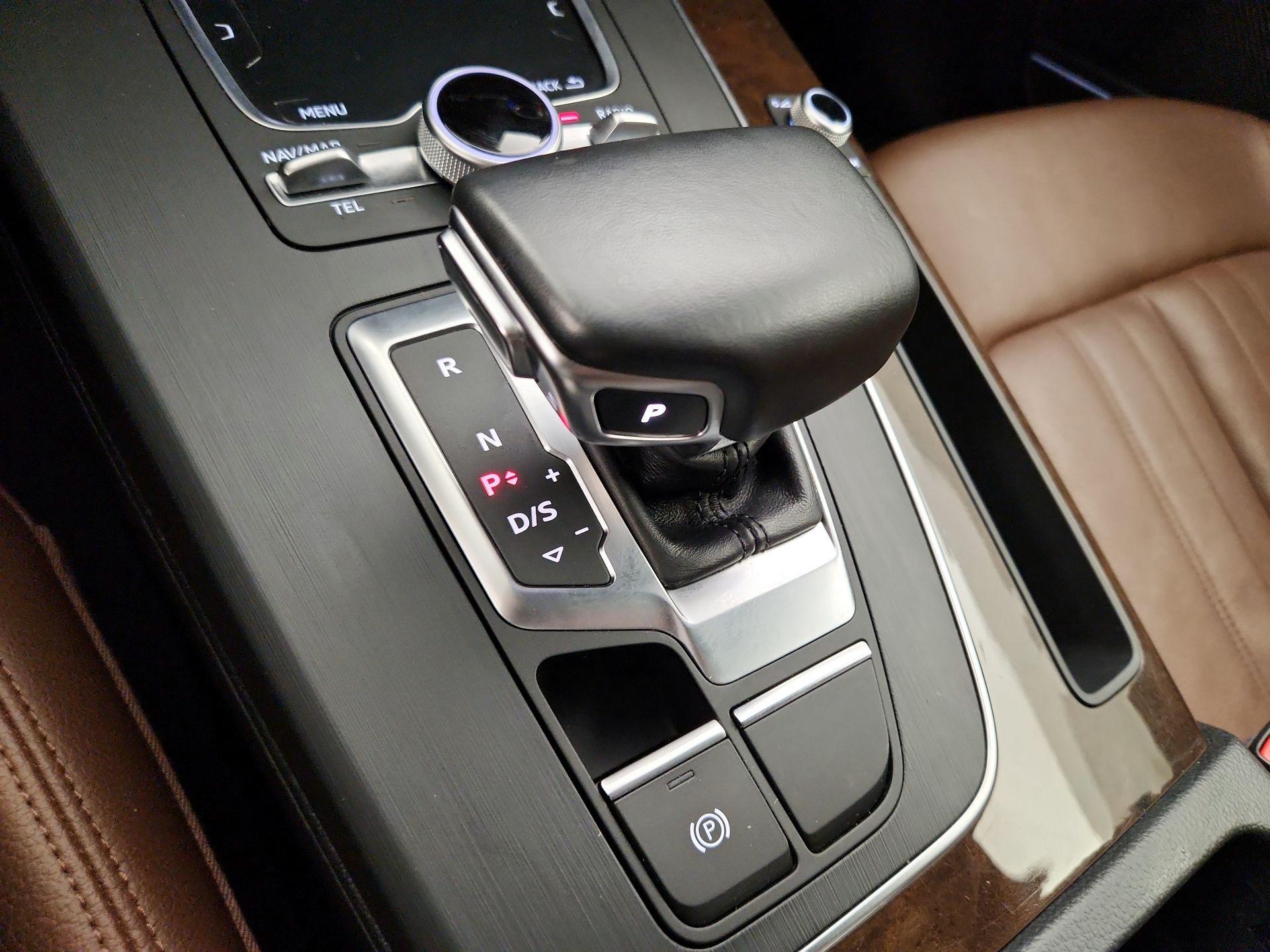 Thumbnail: 2018 Audi Q5 - 18