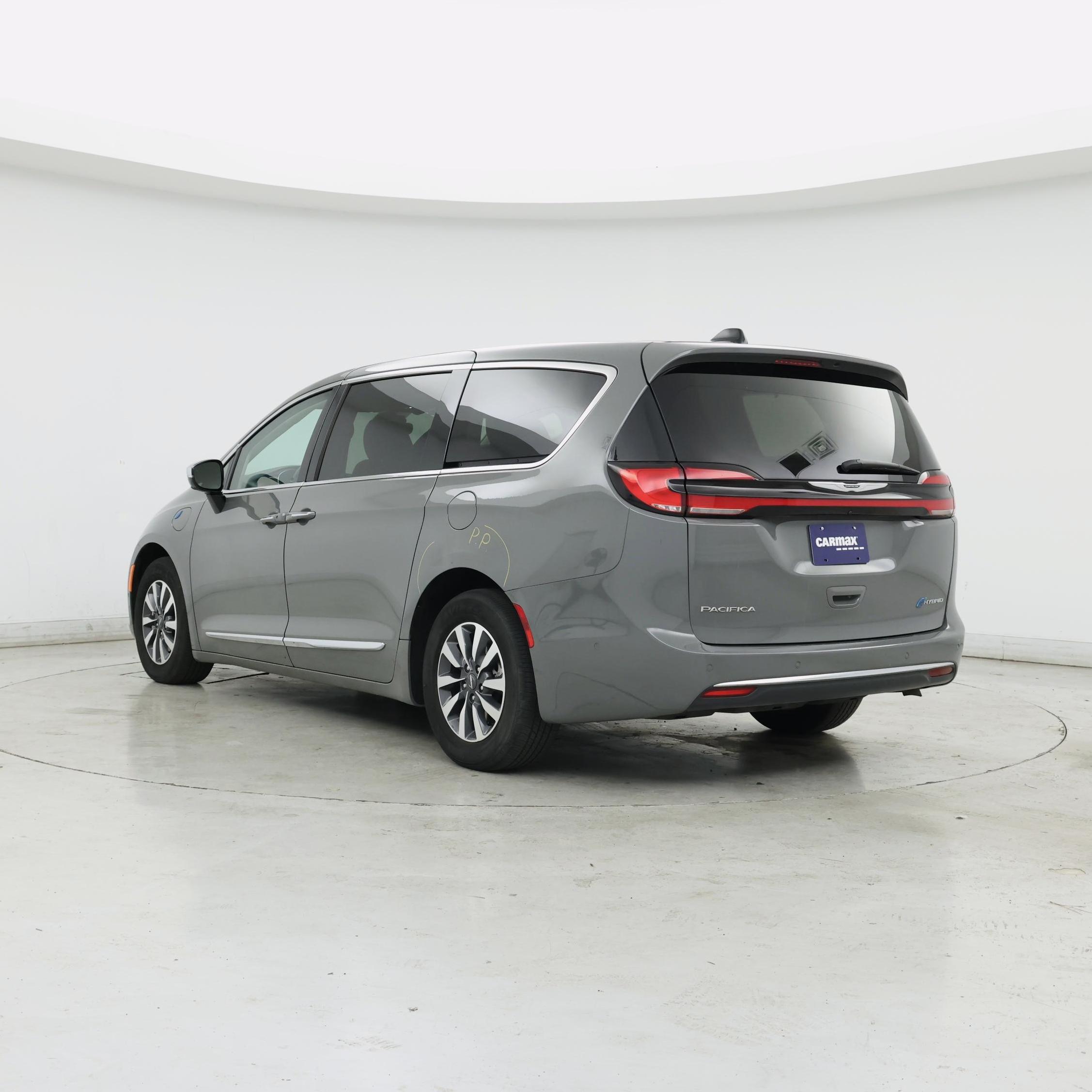 Thumbnail: 2023 Chrysler Pacifica - 2