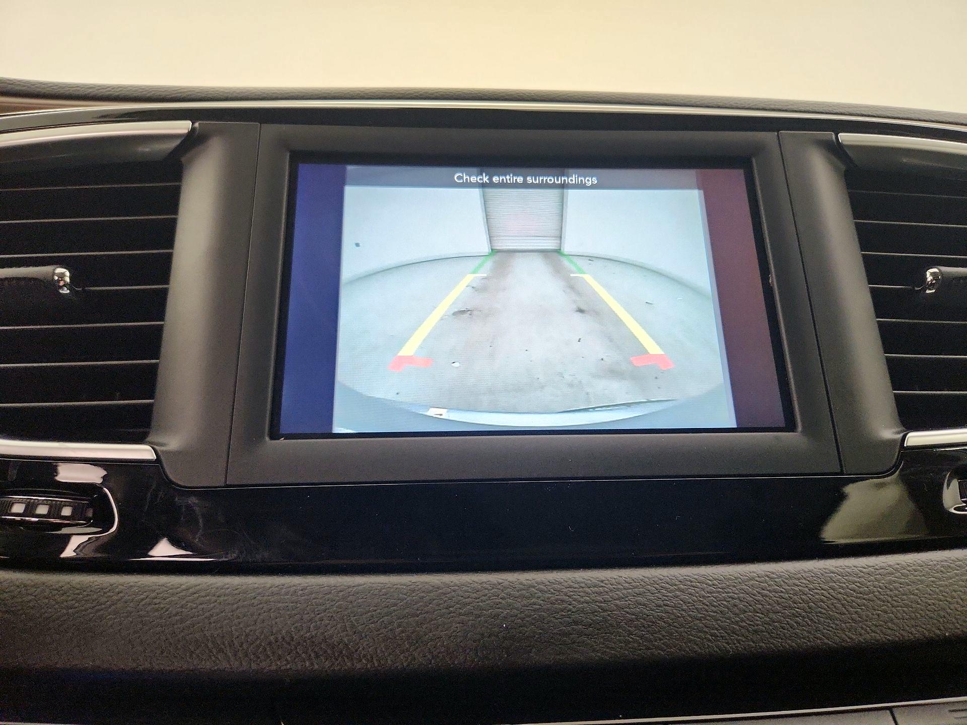 Thumbnail: 2019 Chrysler Pacifica - 14