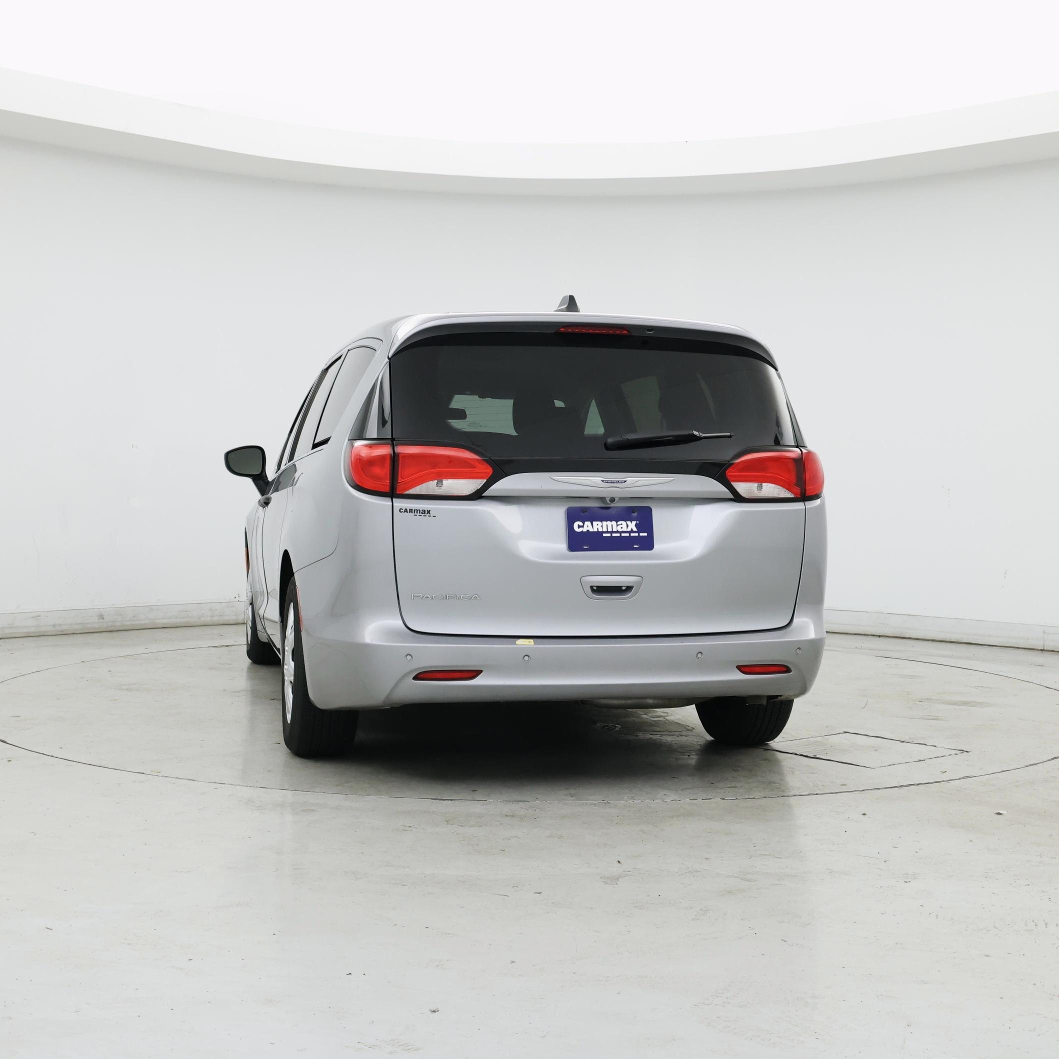 Thumbnail: 2019 Chrysler Pacifica - 6