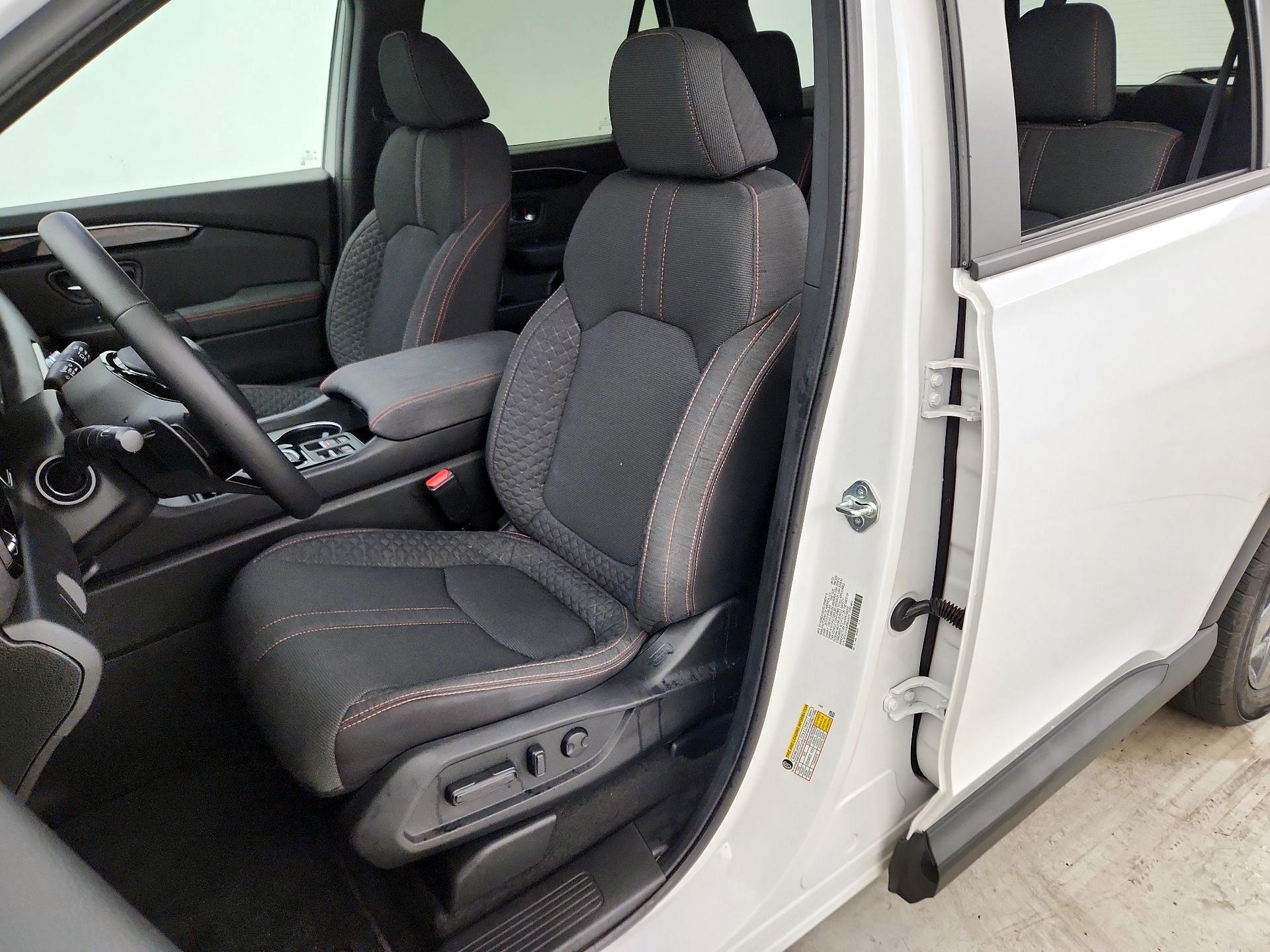 Thumbnail: 2023 Honda Pilot - 11