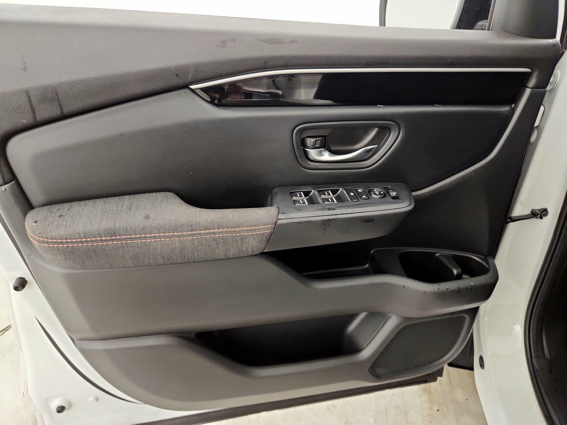 Thumbnail: 2023 Honda Pilot - 12