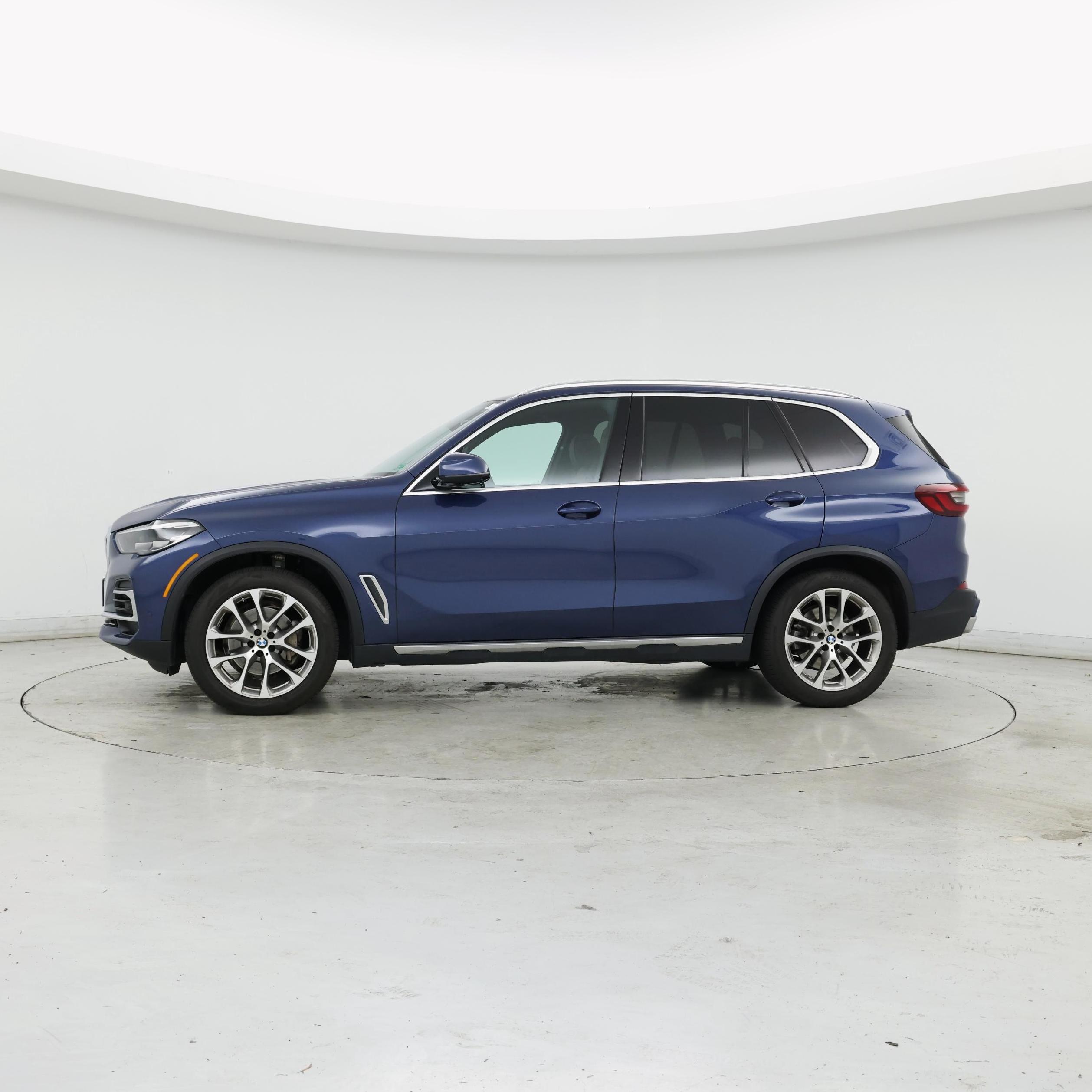 Thumbnail: 2022 BMW X5 - 3