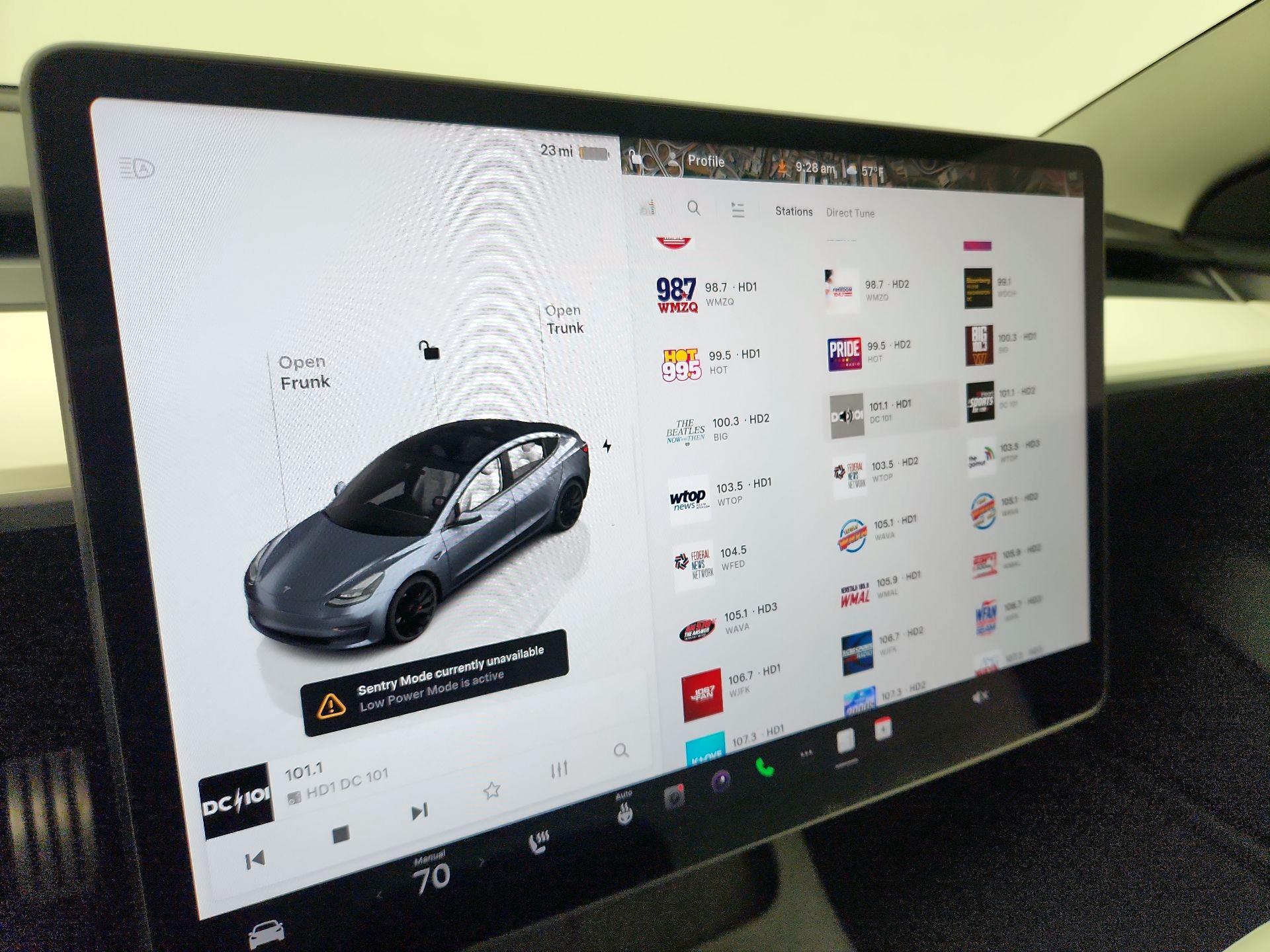 Thumbnail: 2022 Tesla Model 3 - 15