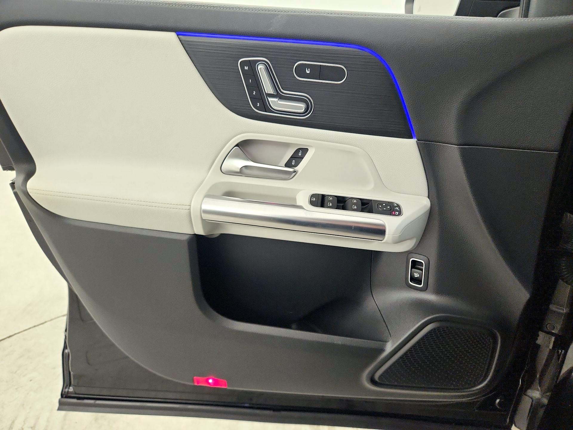 Thumbnail: 2022 Mercedes-Benz GLA - 12