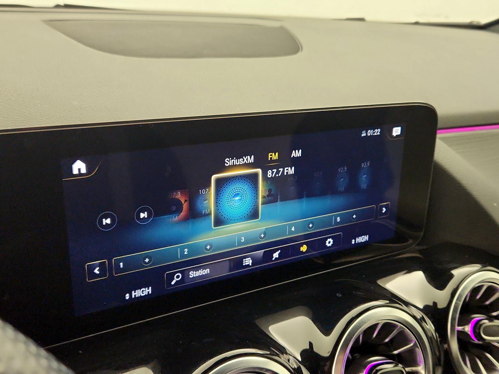 Thumbnail: 2022 Mercedes-Benz GLA - 15