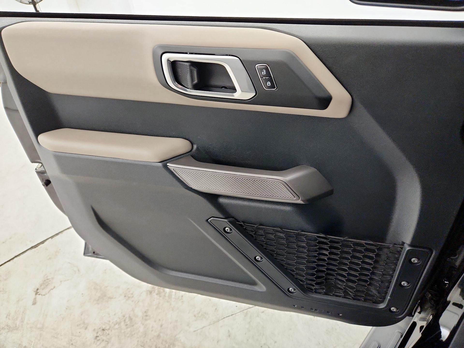 Thumbnail: 2023 Ford Bronco - 12