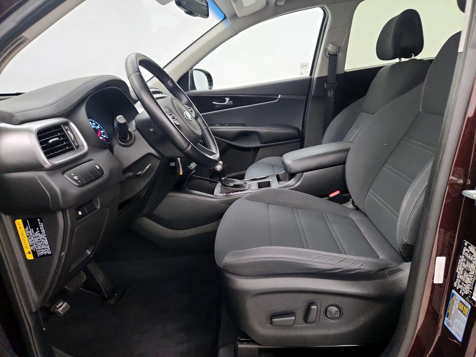 Thumbnail: 2016 Kia Sorento - 11