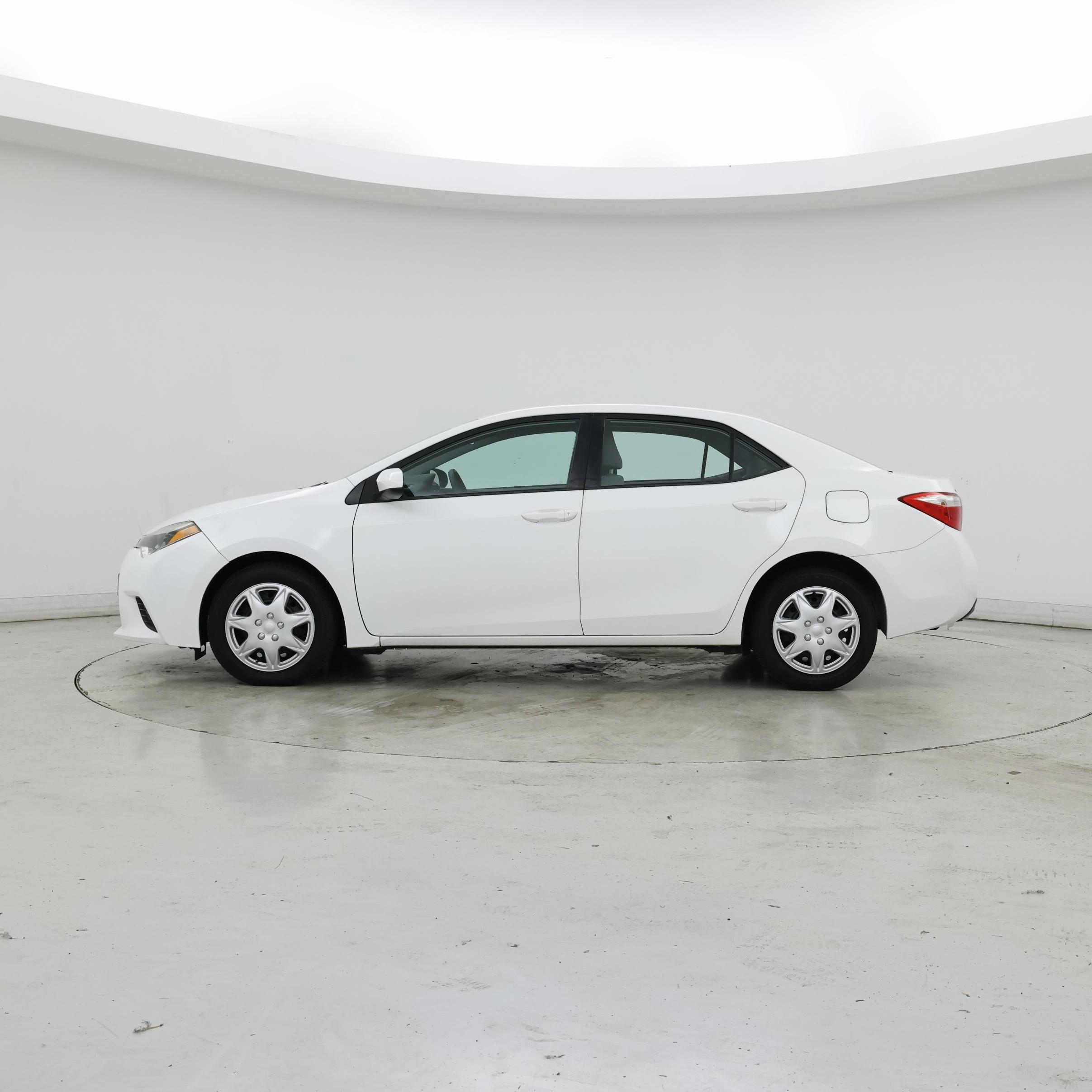 Thumbnail: 2014 Toyota Corolla - 3