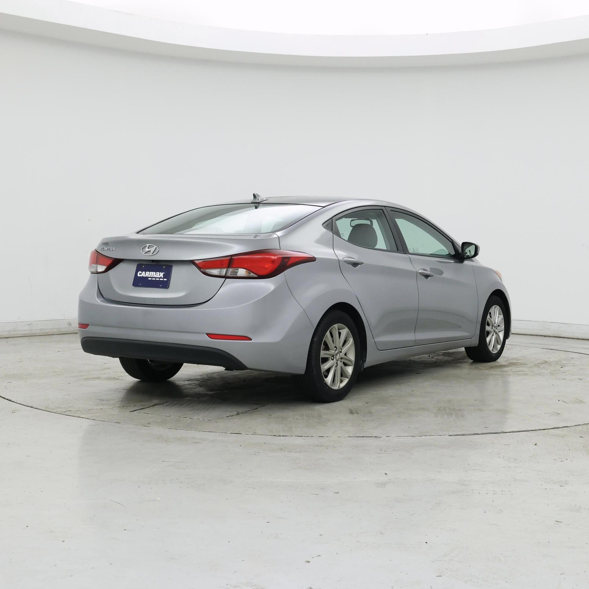 Thumbnail: 2015 Hyundai Elantra - 8