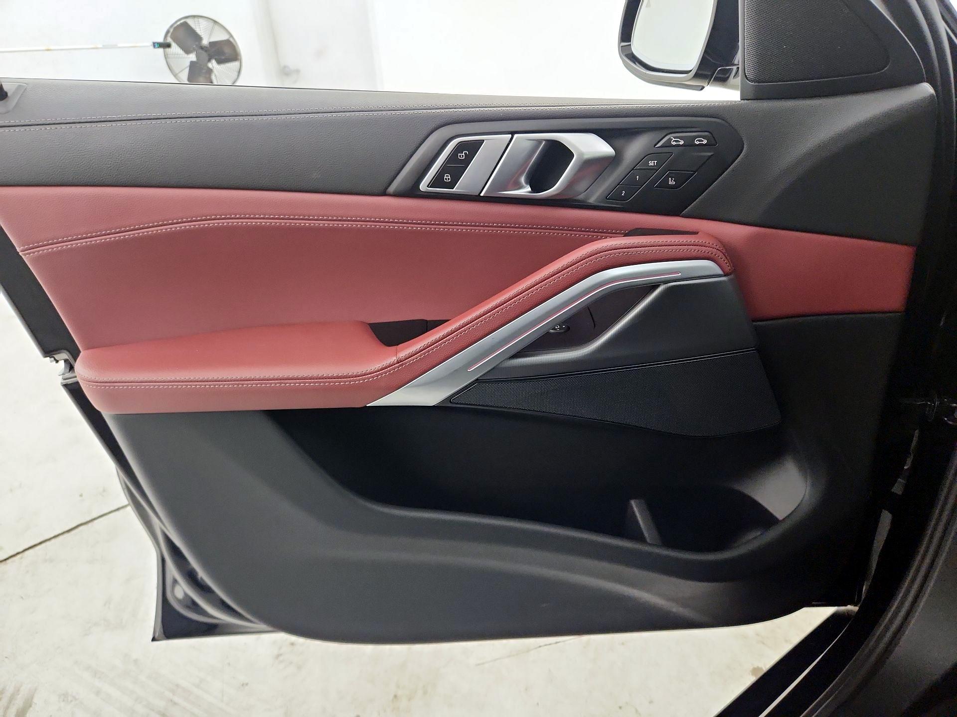 Thumbnail: 2022 BMW X6 - 12