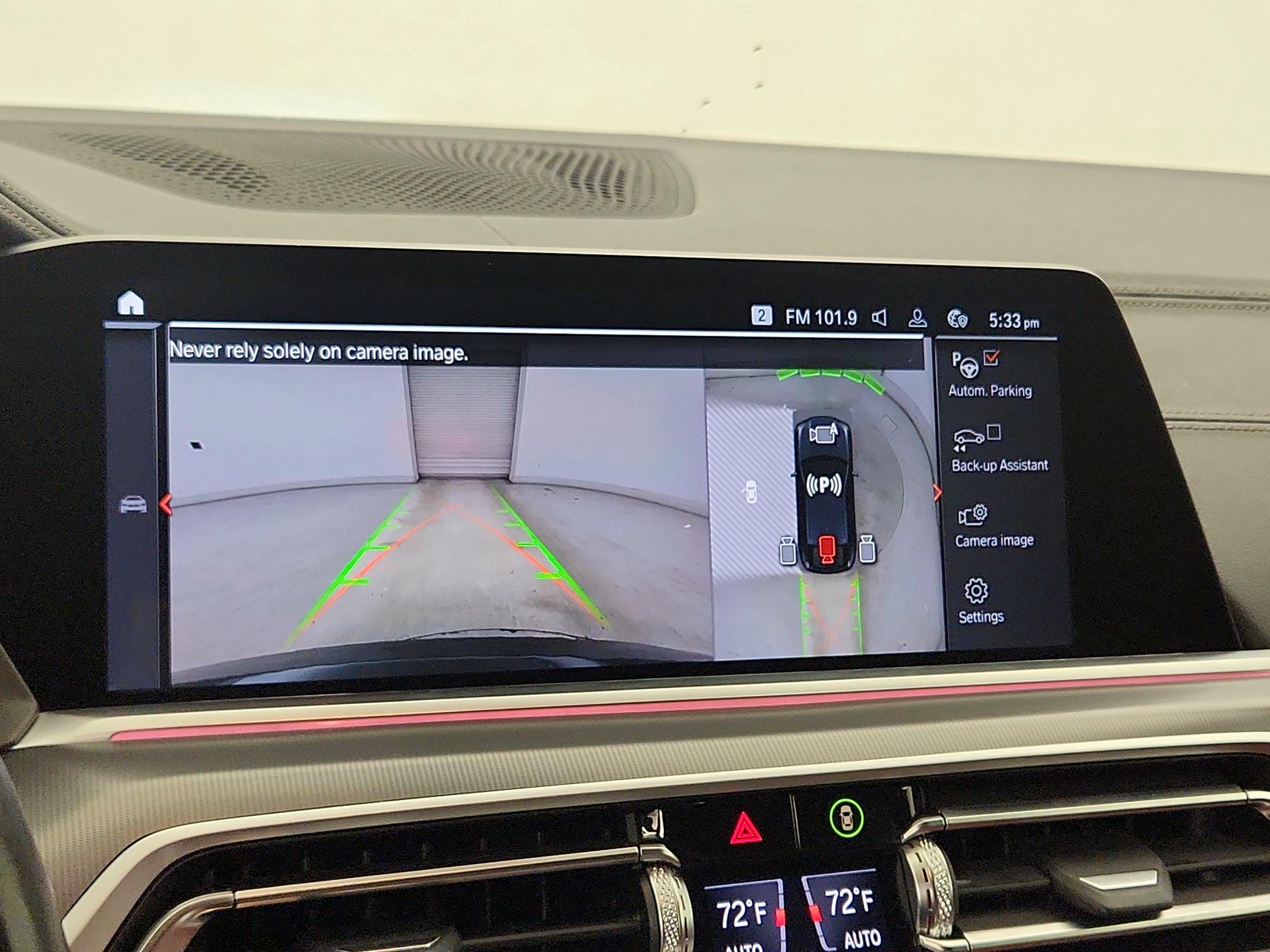 Thumbnail: 2022 BMW X6 - 15